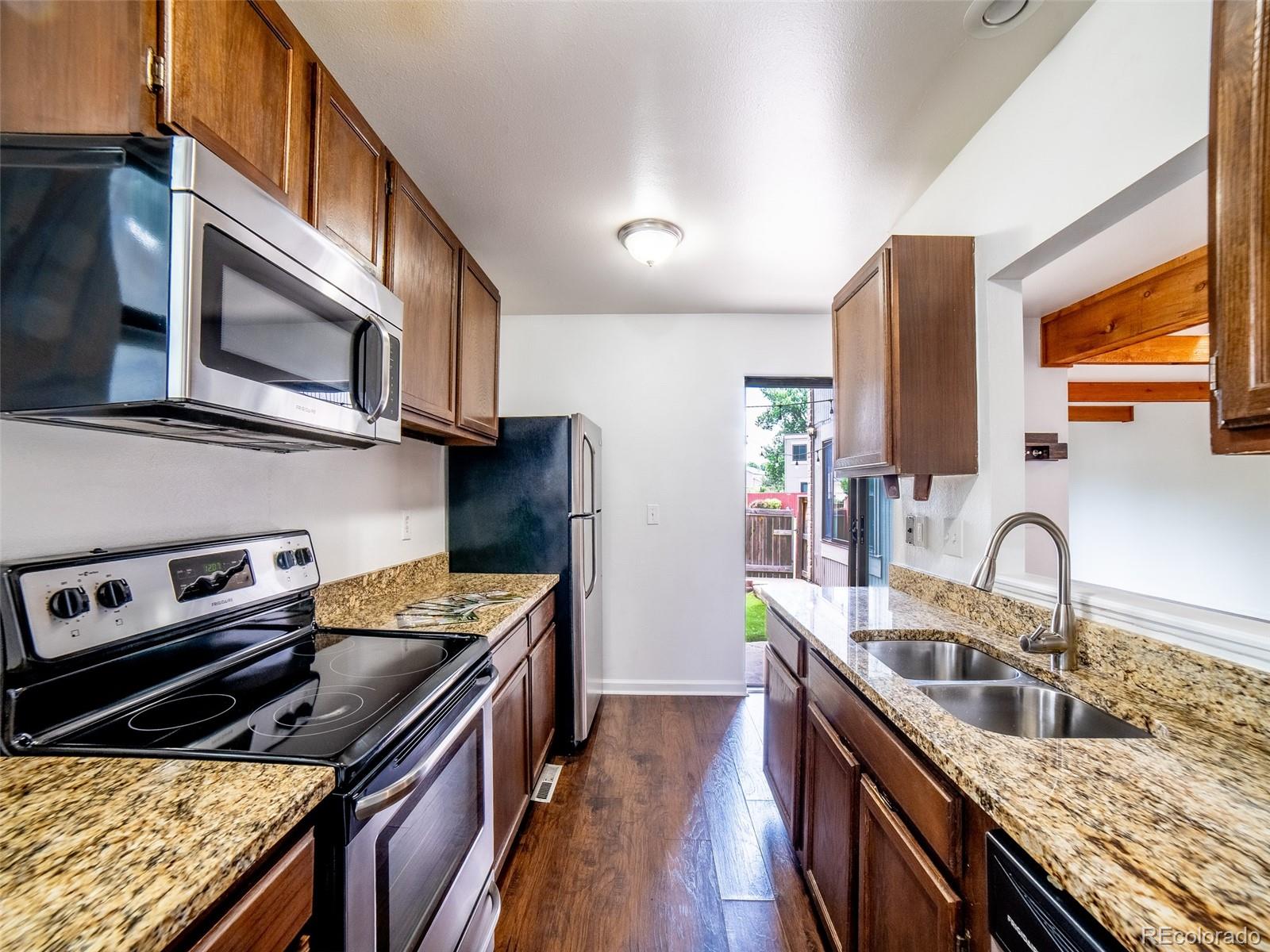 MLS Image #15 for 1233 s yosemite way,denver, Colorado