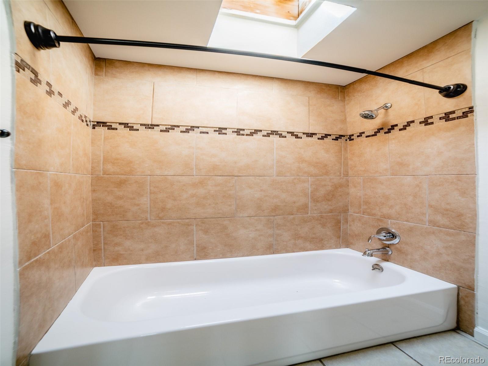 MLS Image #23 for 1233 s yosemite way,denver, Colorado