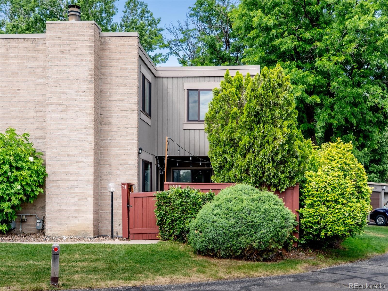MLS Image #31 for 1233 s yosemite way,denver, Colorado