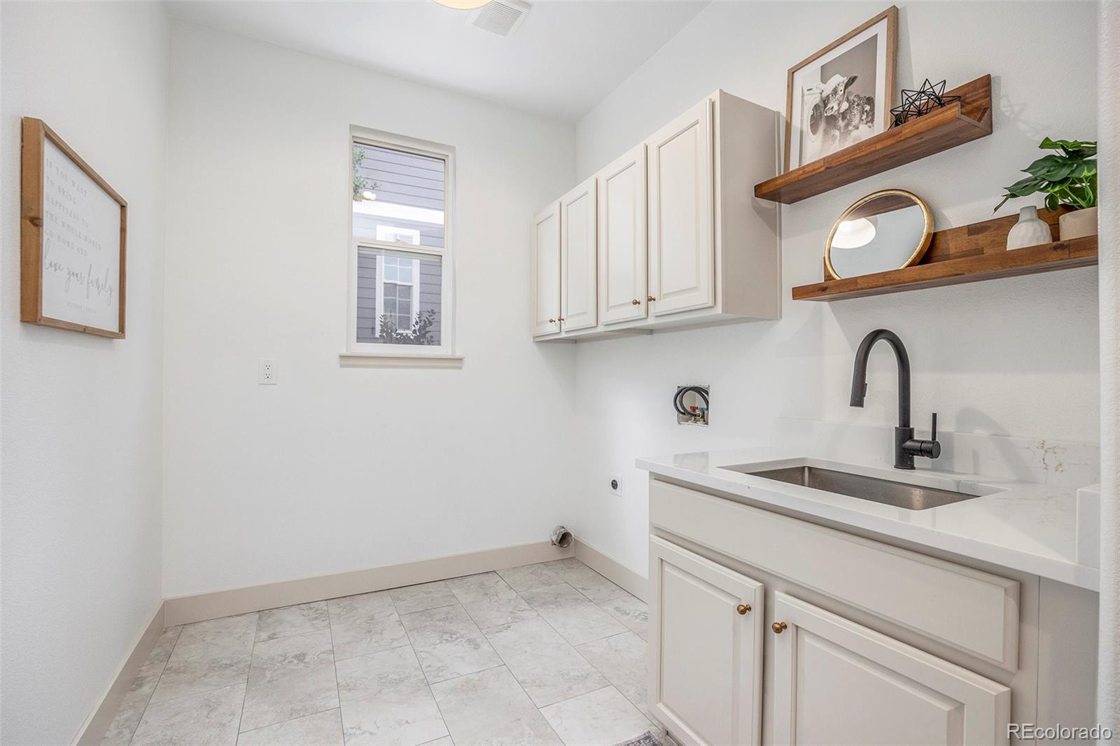 MLS Image #25 for 7410  winter berry lane,castle pines, Colorado