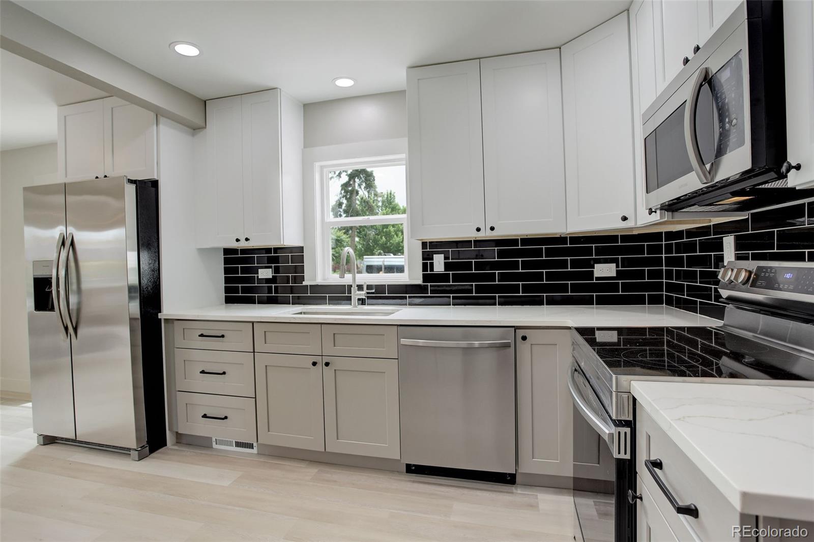MLS Image #3 for 1925  syracuse street,denver, Colorado