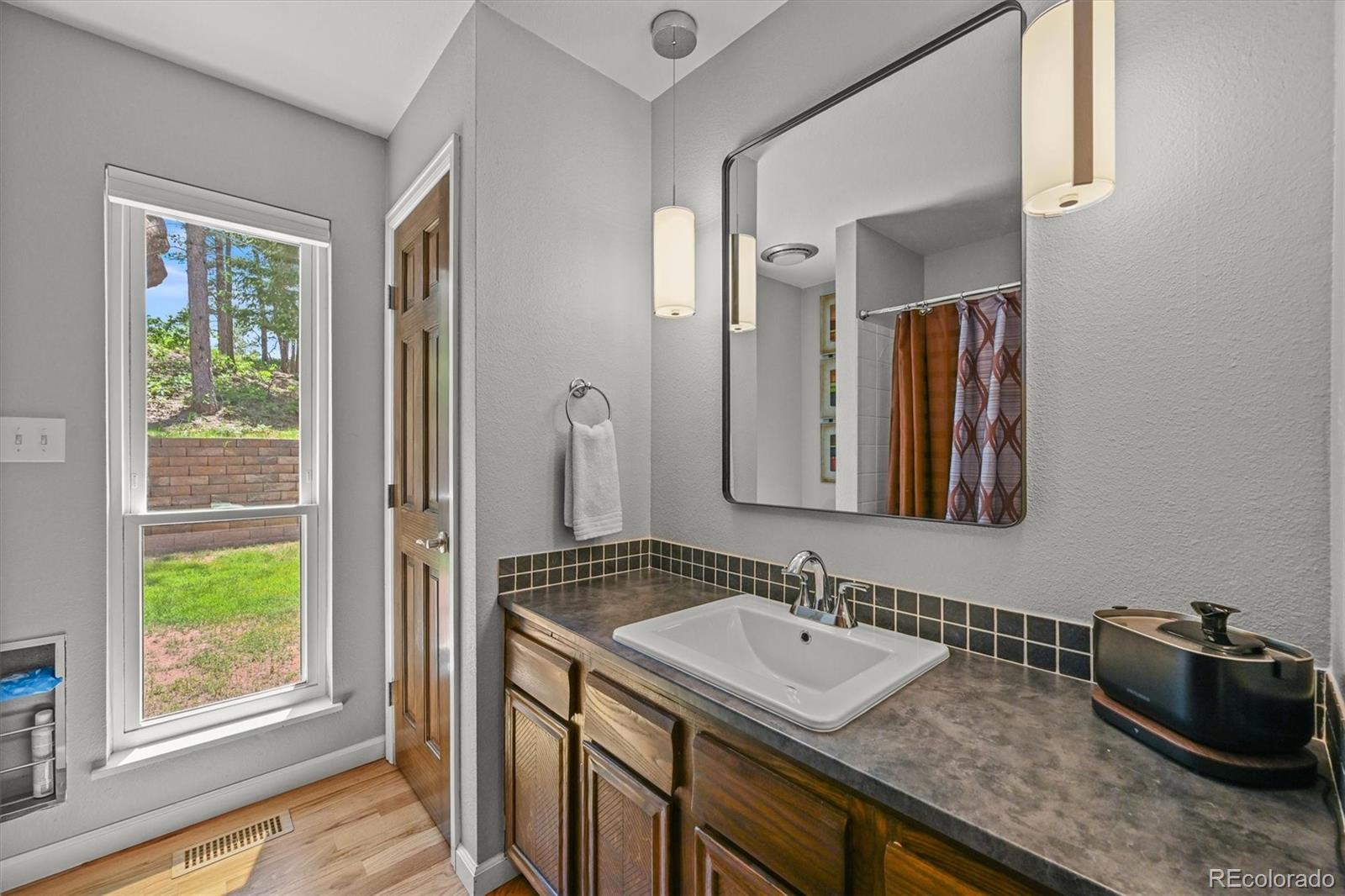 MLS Image #21 for 6100  apache drive,larkspur, Colorado
