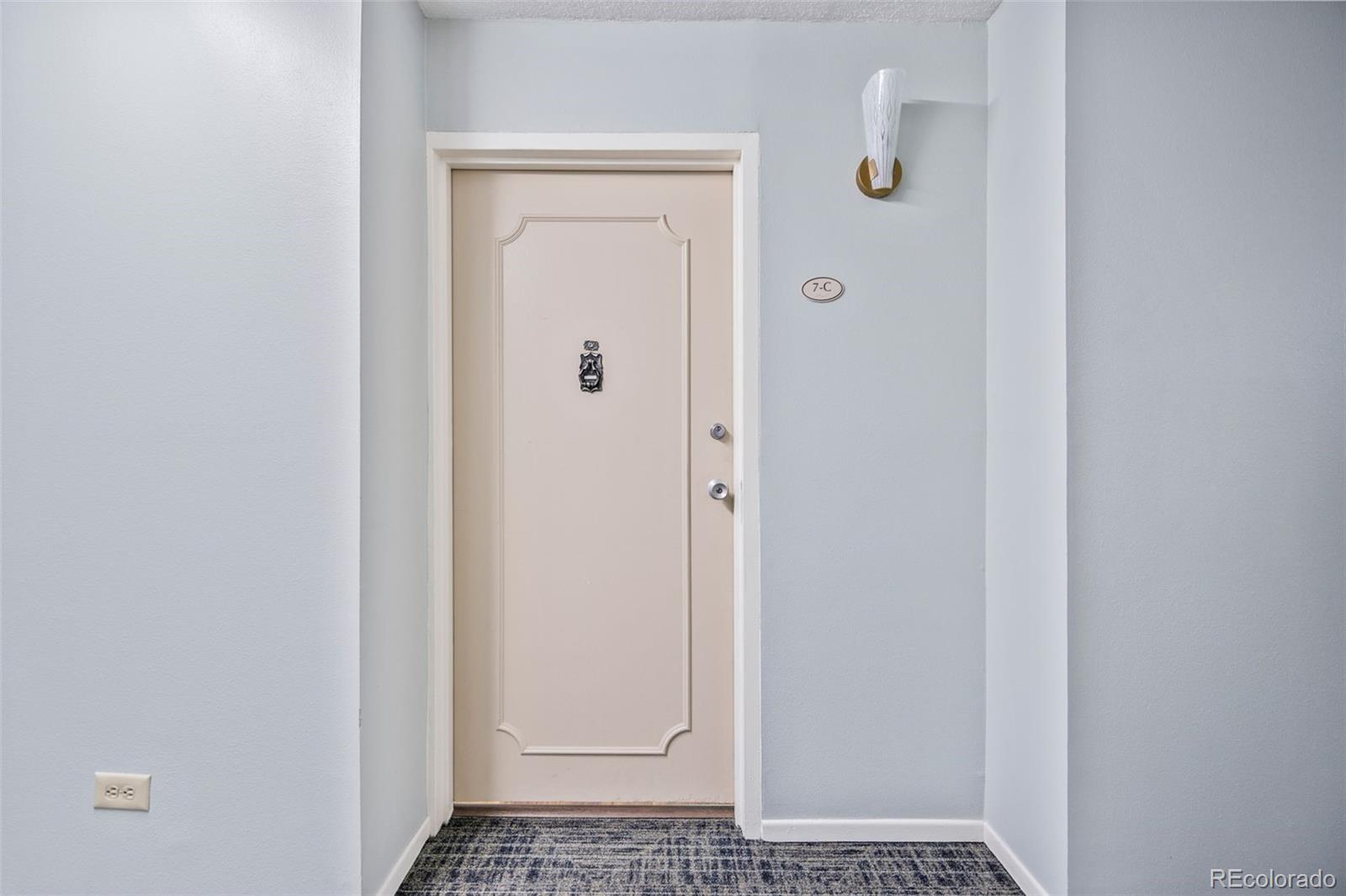 MLS Image #3 for 610 s alton way 7c,denver, Colorado