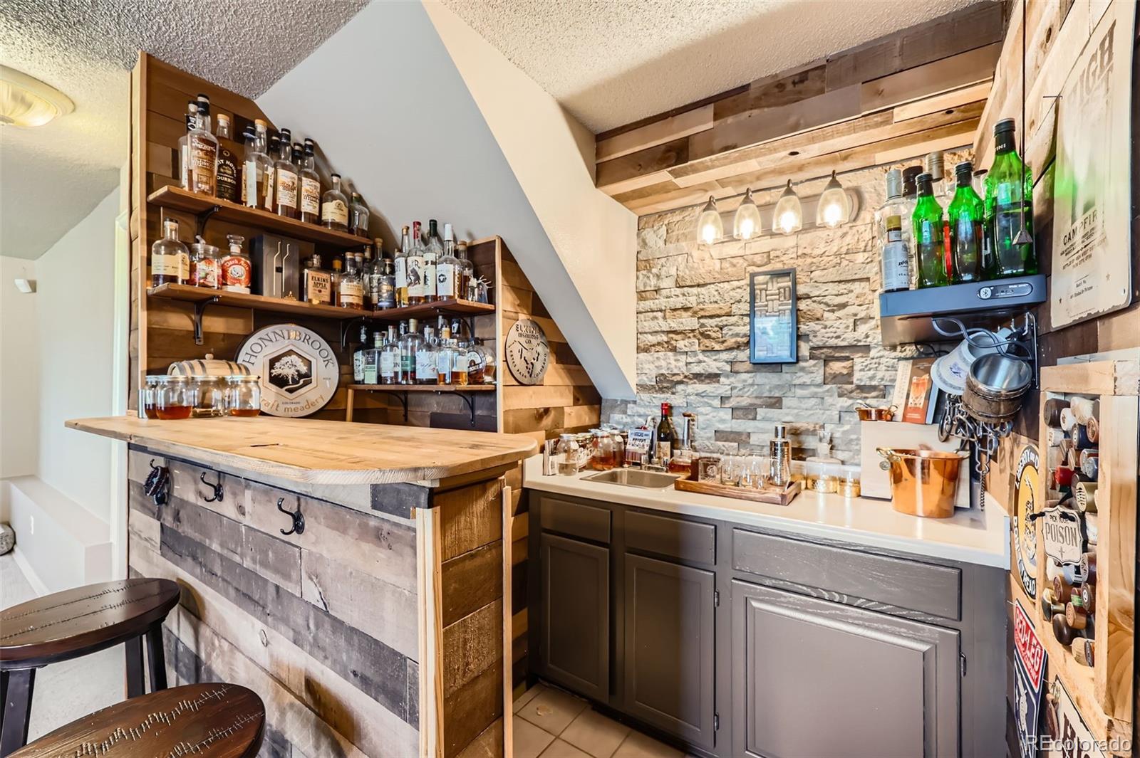 MLS Image #2 for 330 n wagonwheel trail,castle rock, Colorado