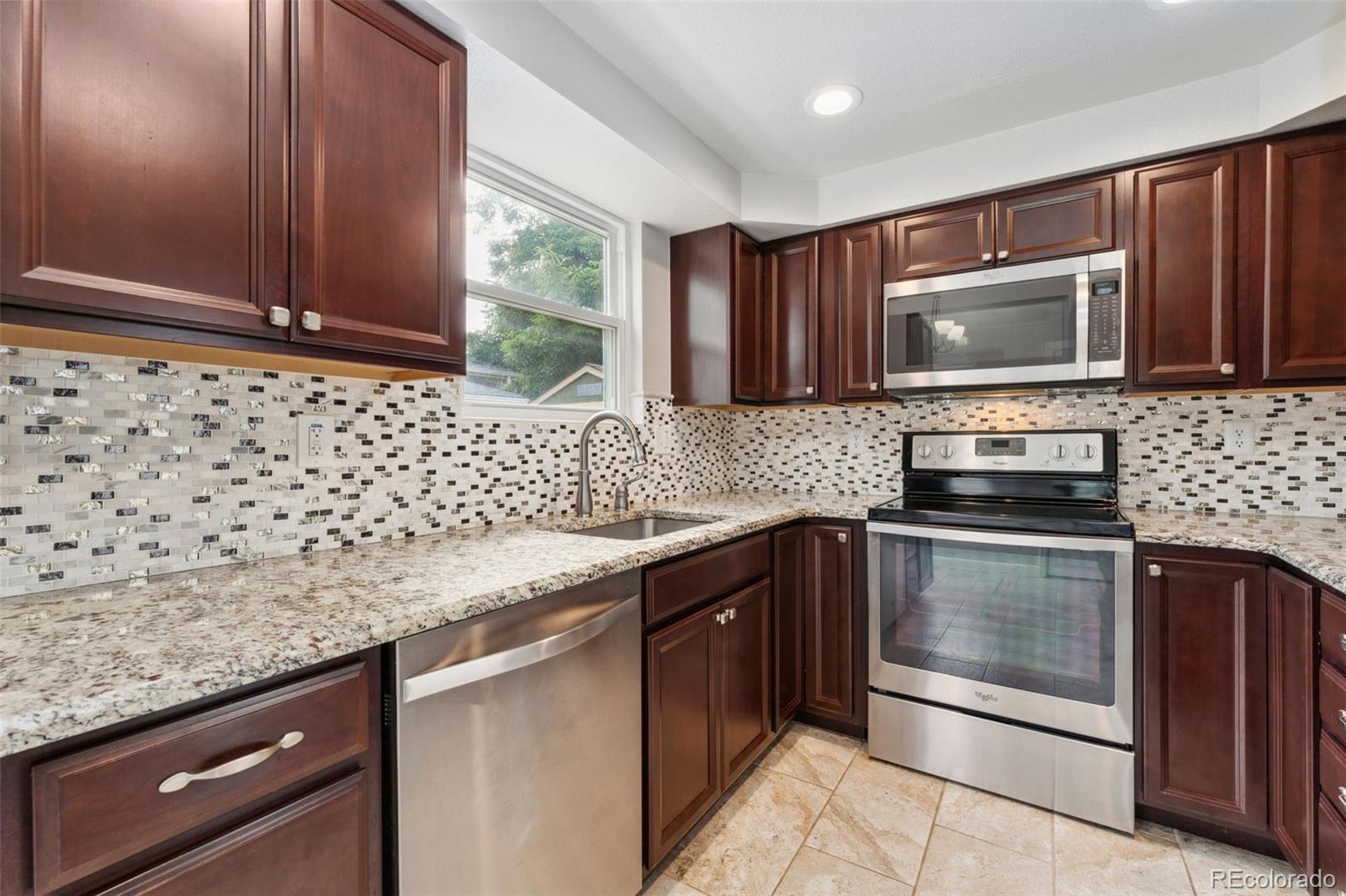 MLS Image #7 for 13849 w 66th drive,arvada, Colorado