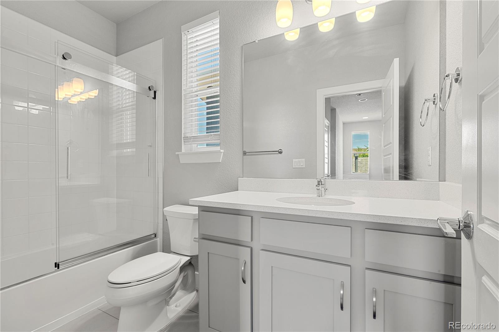 MLS Image #19 for 5988 n boston street,denver, Colorado
