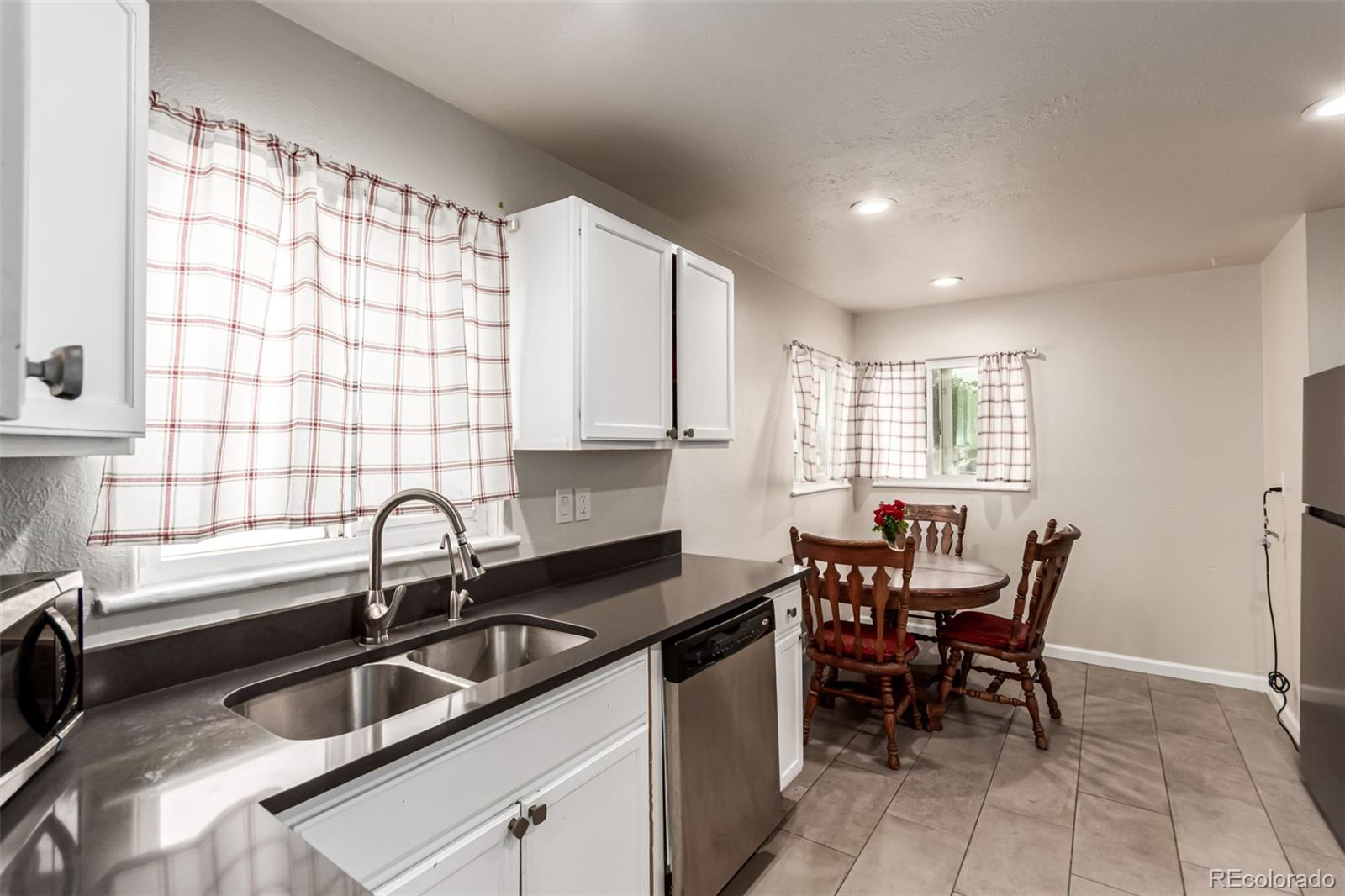 MLS Image #15 for 5001 w nevada place,denver, Colorado