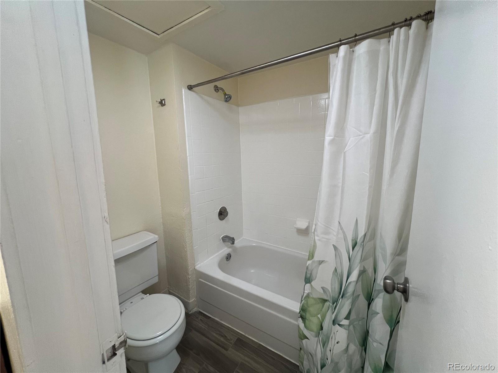 MLS Image #6 for 9995 e harvard avenue,denver, Colorado