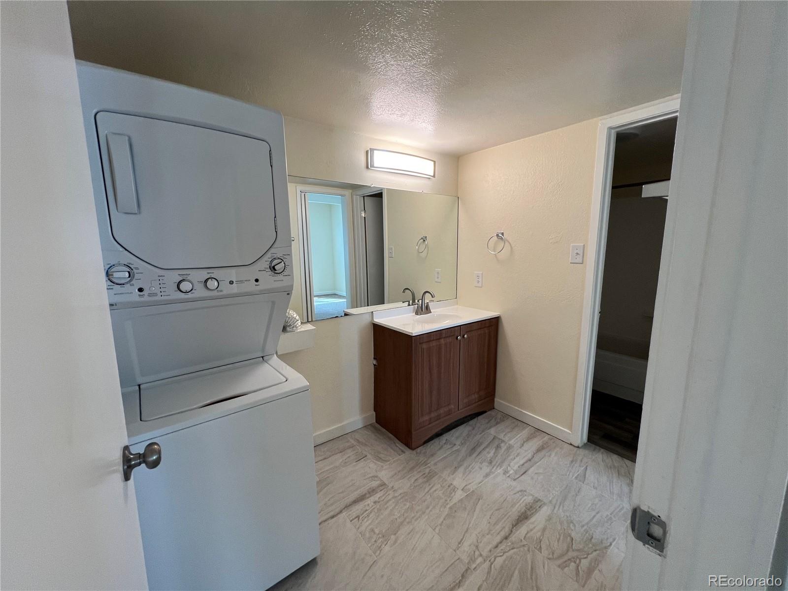 MLS Image #7 for 9995 e harvard avenue,denver, Colorado
