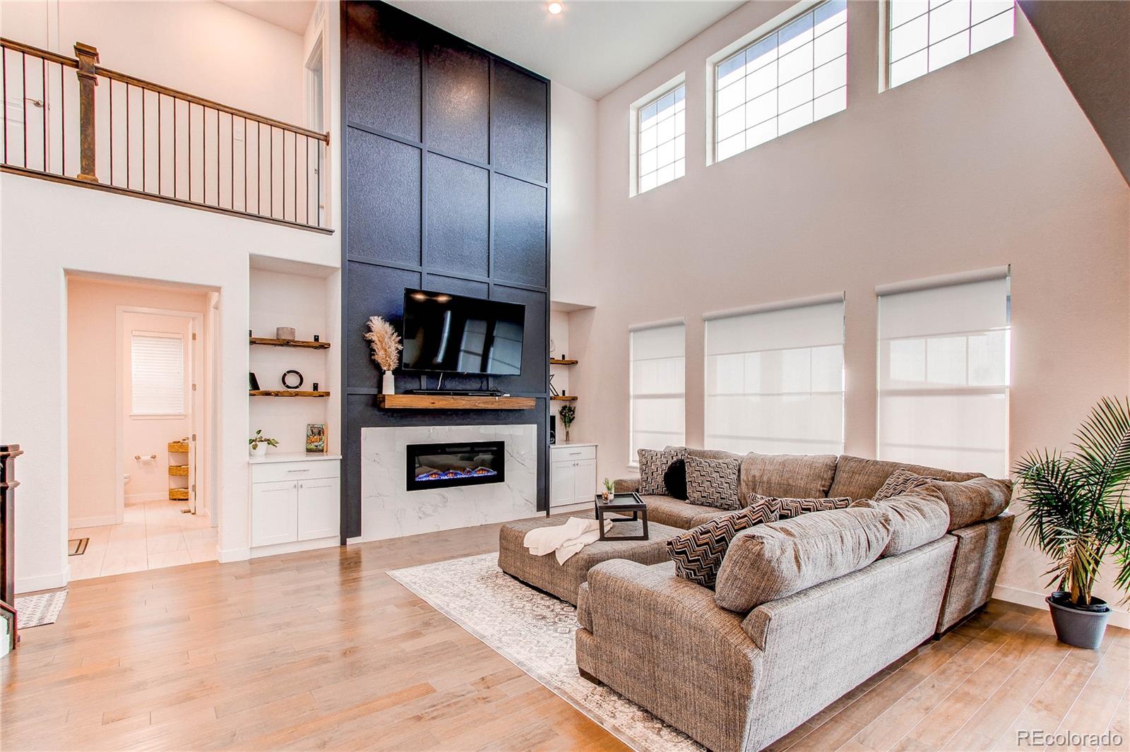 MLS Image #4 for 8107  arapahoe peak street,littleton, Colorado