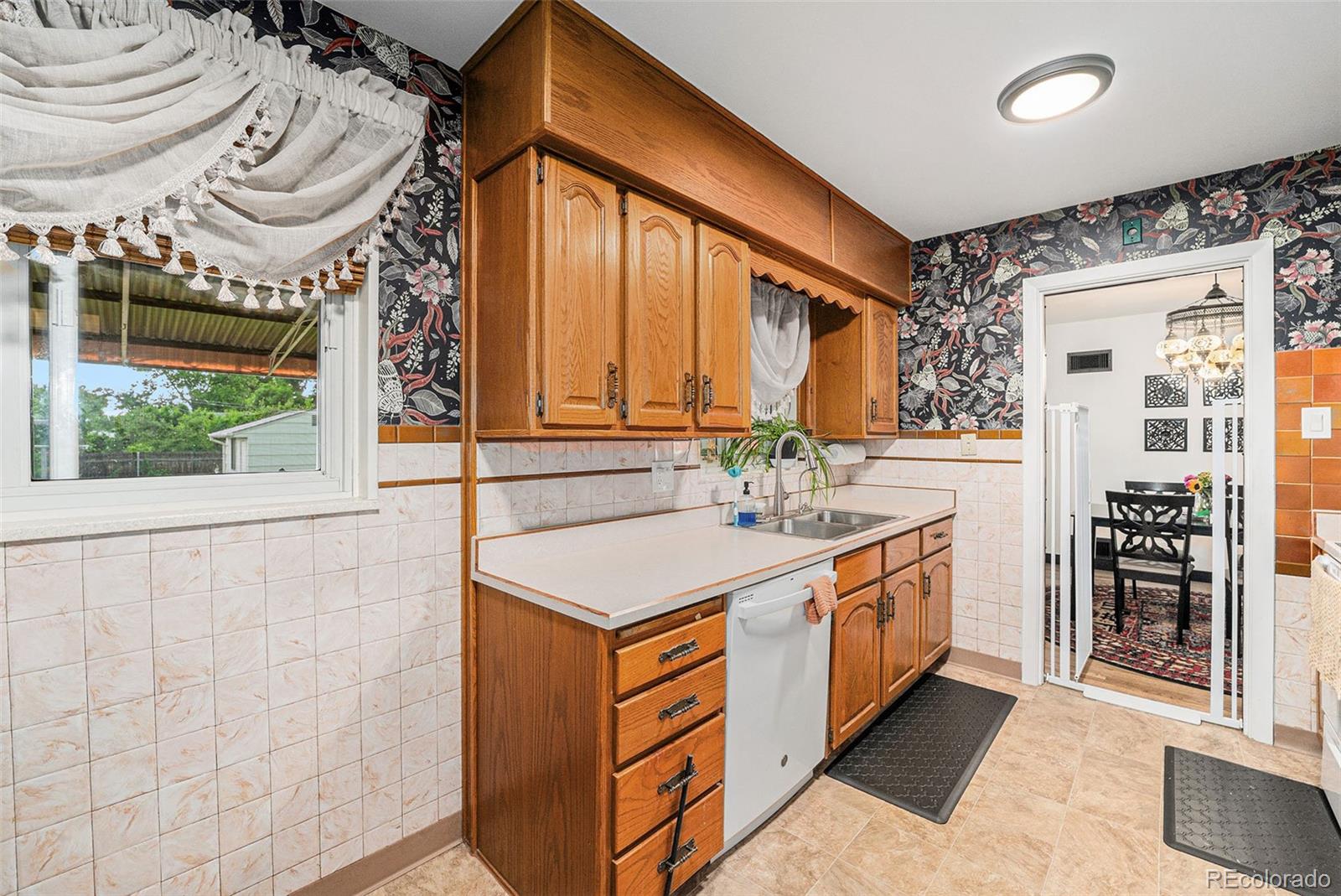 MLS Image #8 for 2321  lima street,aurora, Colorado