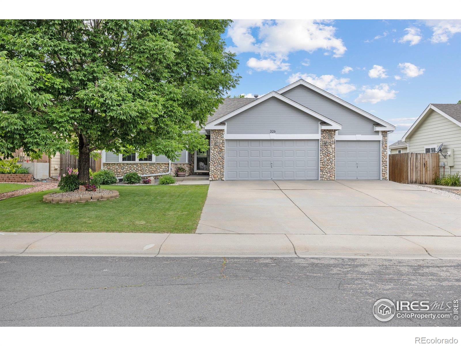 MLS Image #2 for 326  sandstone drive,johnstown, Colorado