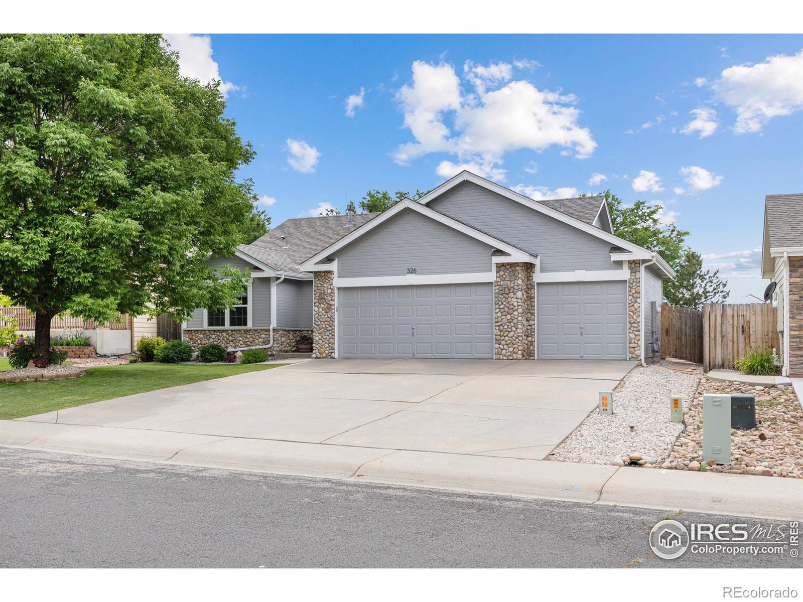 MLS Image #3 for 326  sandstone drive,johnstown, Colorado