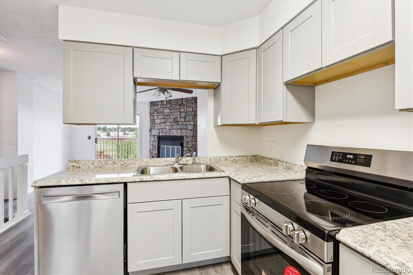 MLS Image #14 for 1699 s trenton street,denver, Colorado