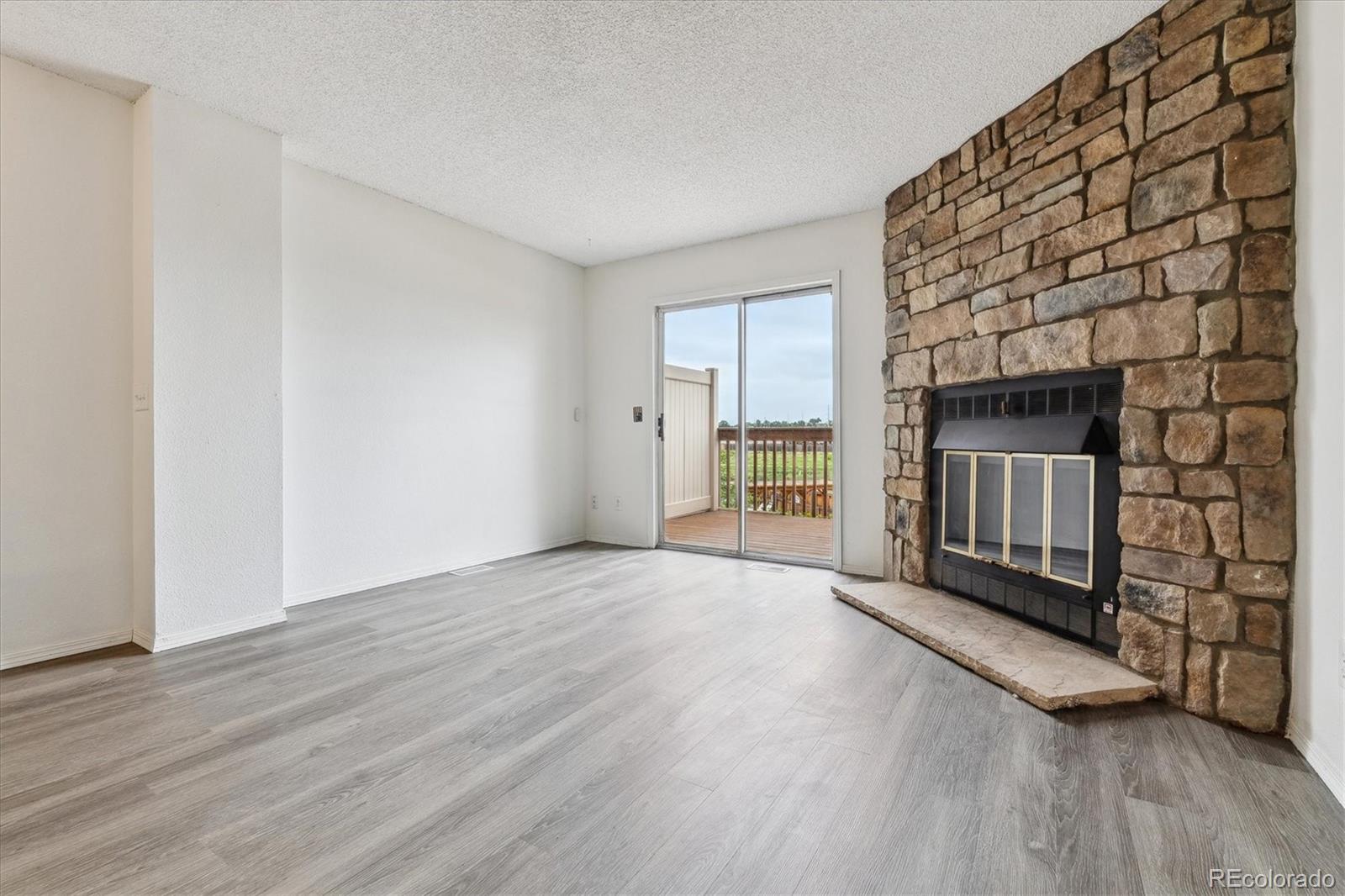 MLS Image #4 for 1699 s trenton street,denver, Colorado