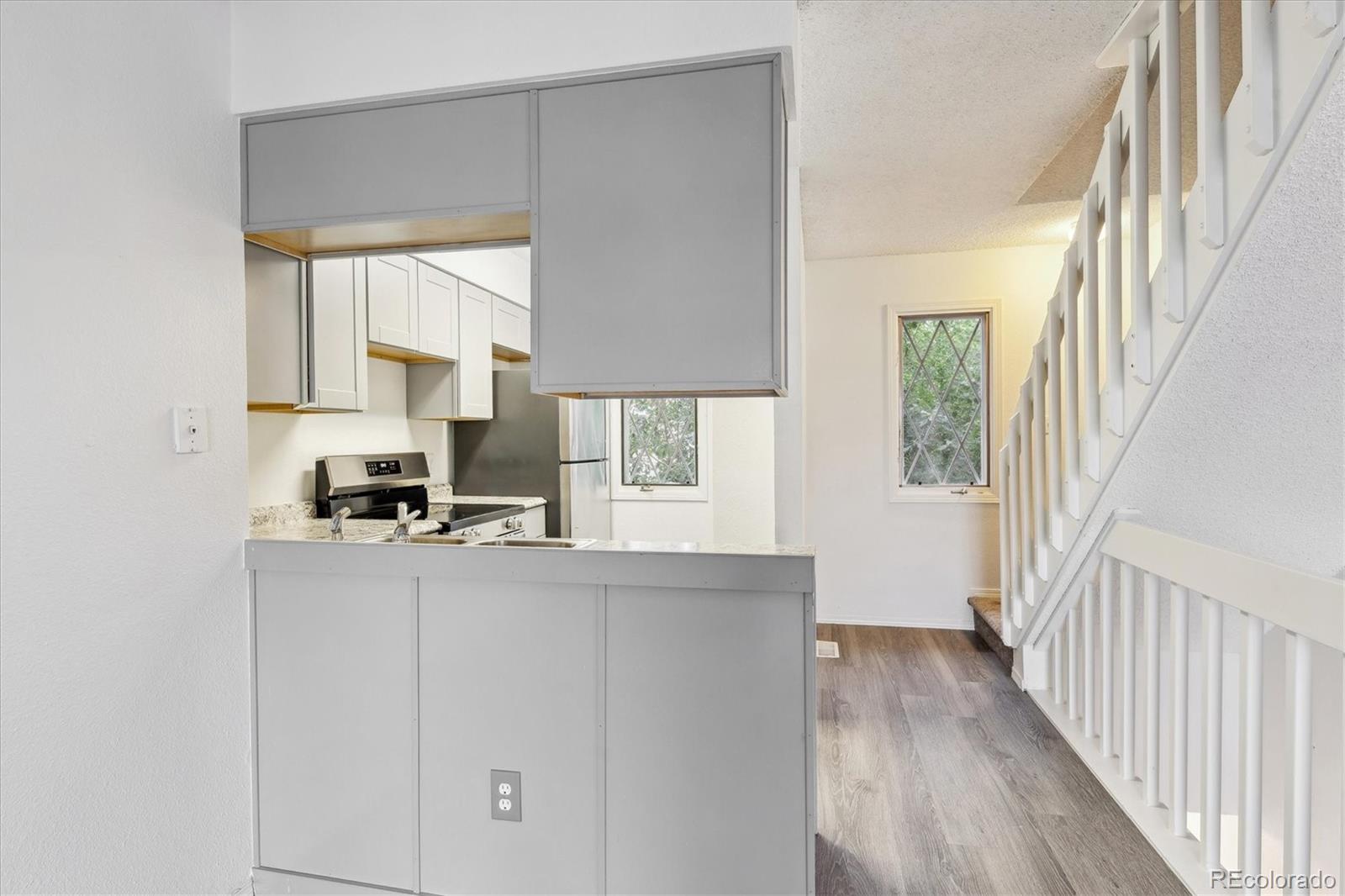 MLS Image #9 for 1699 s trenton street,denver, Colorado