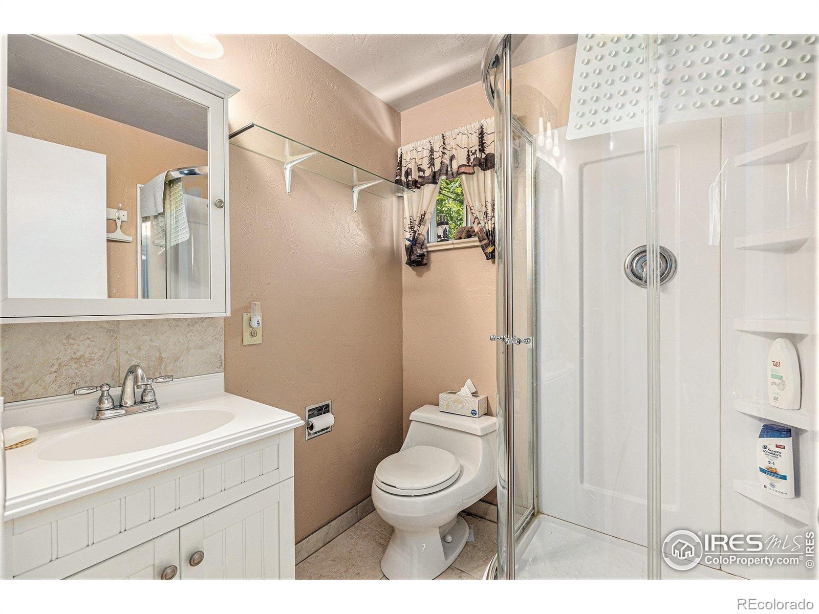 MLS Image #15 for 14751 e 24th avenue,aurora, Colorado