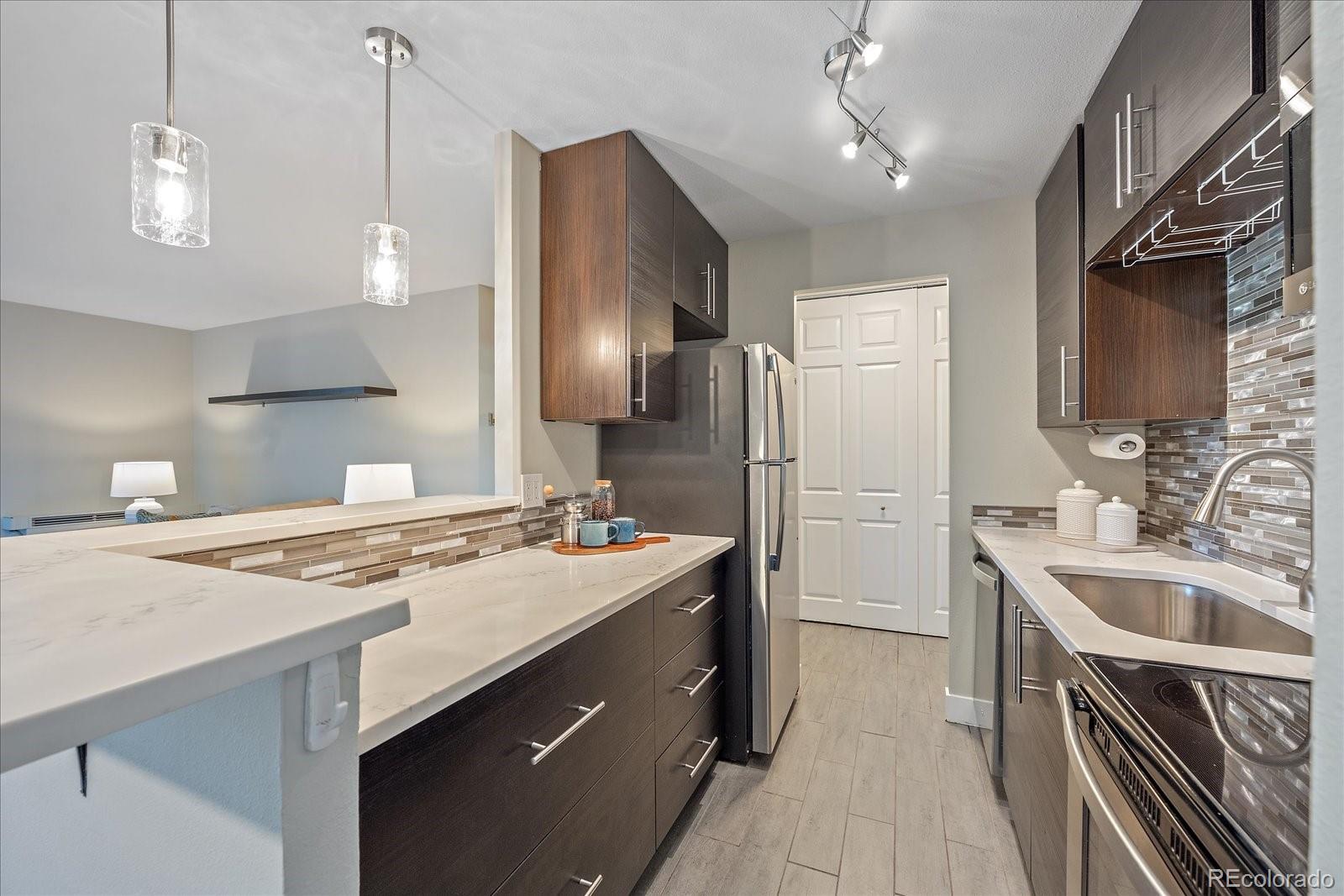 MLS Image #4 for 955  eudora street,denver, Colorado
