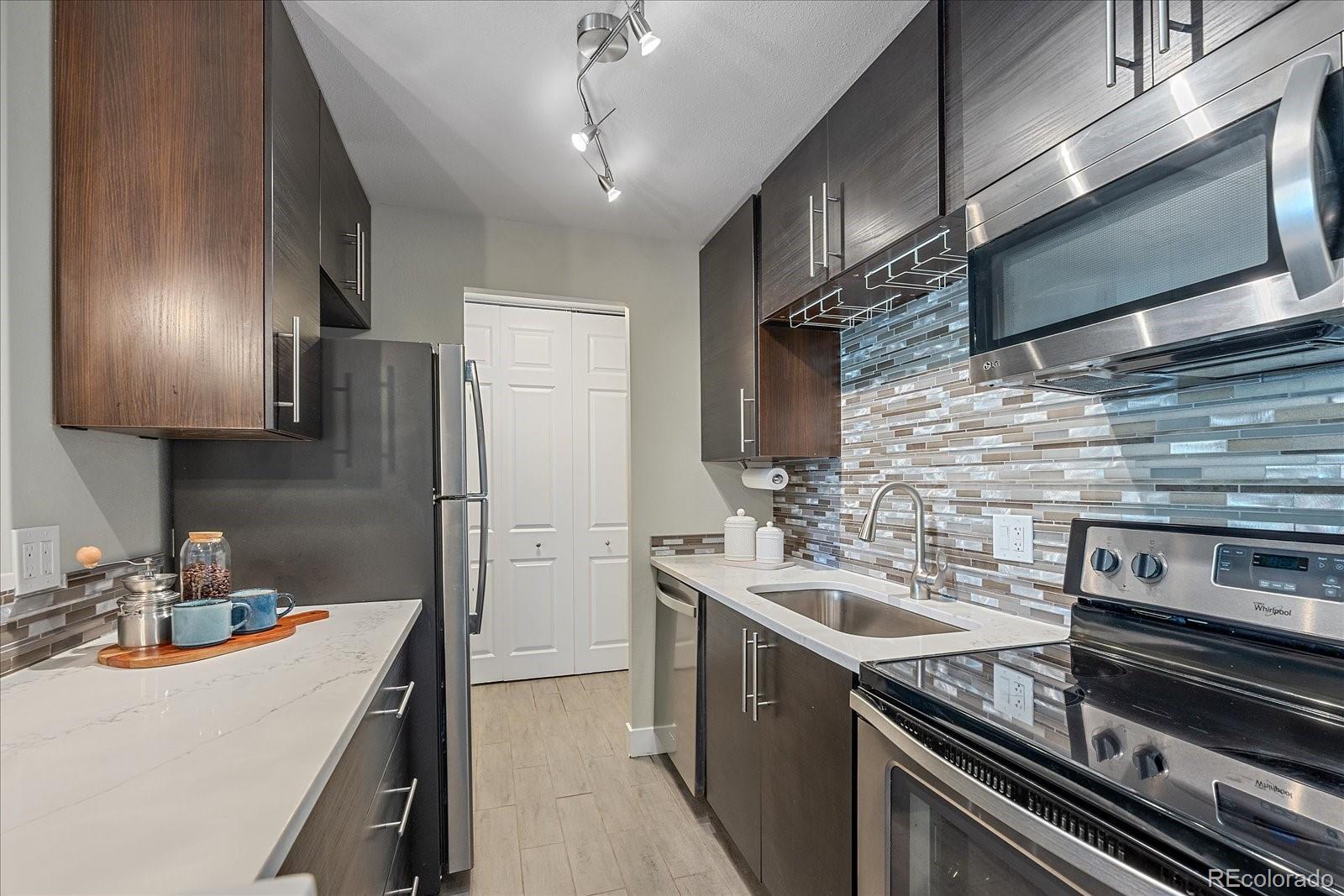 MLS Image #5 for 955  eudora street,denver, Colorado