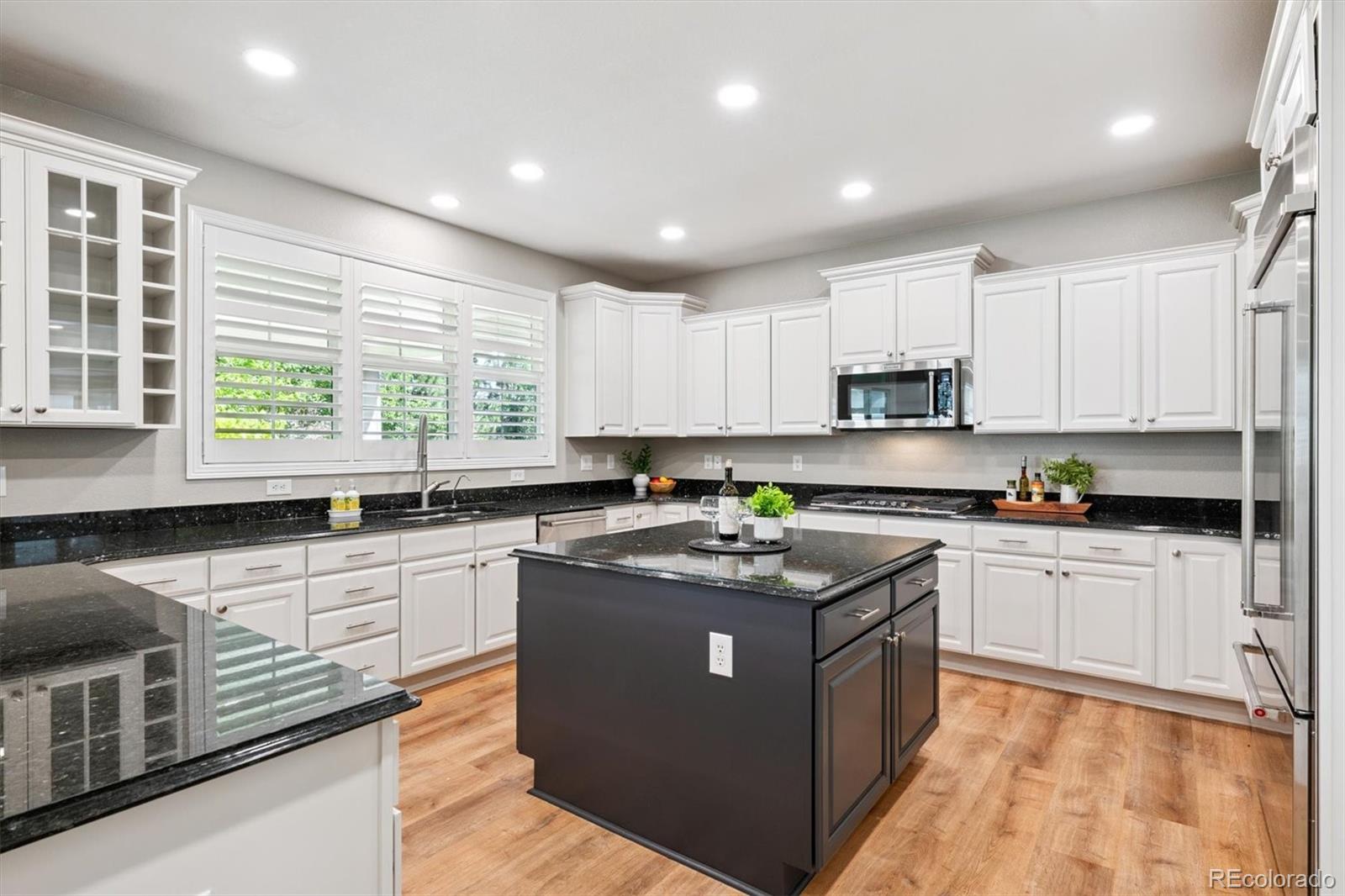MLS Image #11 for 11911 e lake circle,greenwood village, Colorado