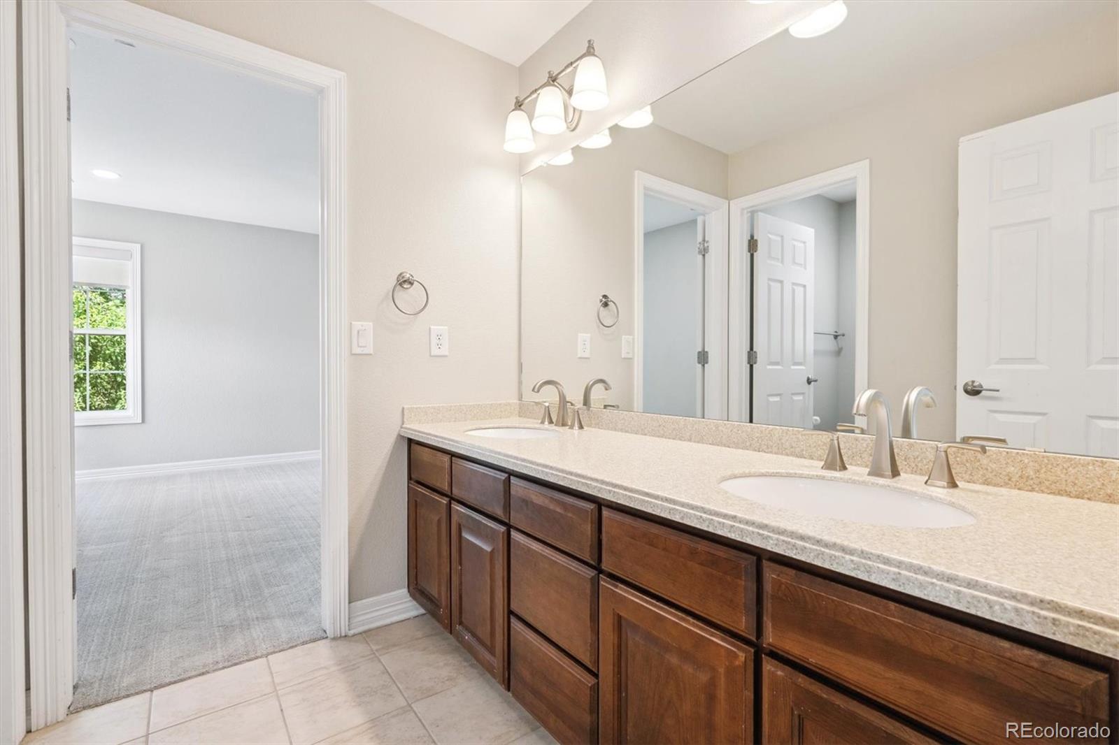 MLS Image #33 for 11911 e lake circle,greenwood village, Colorado