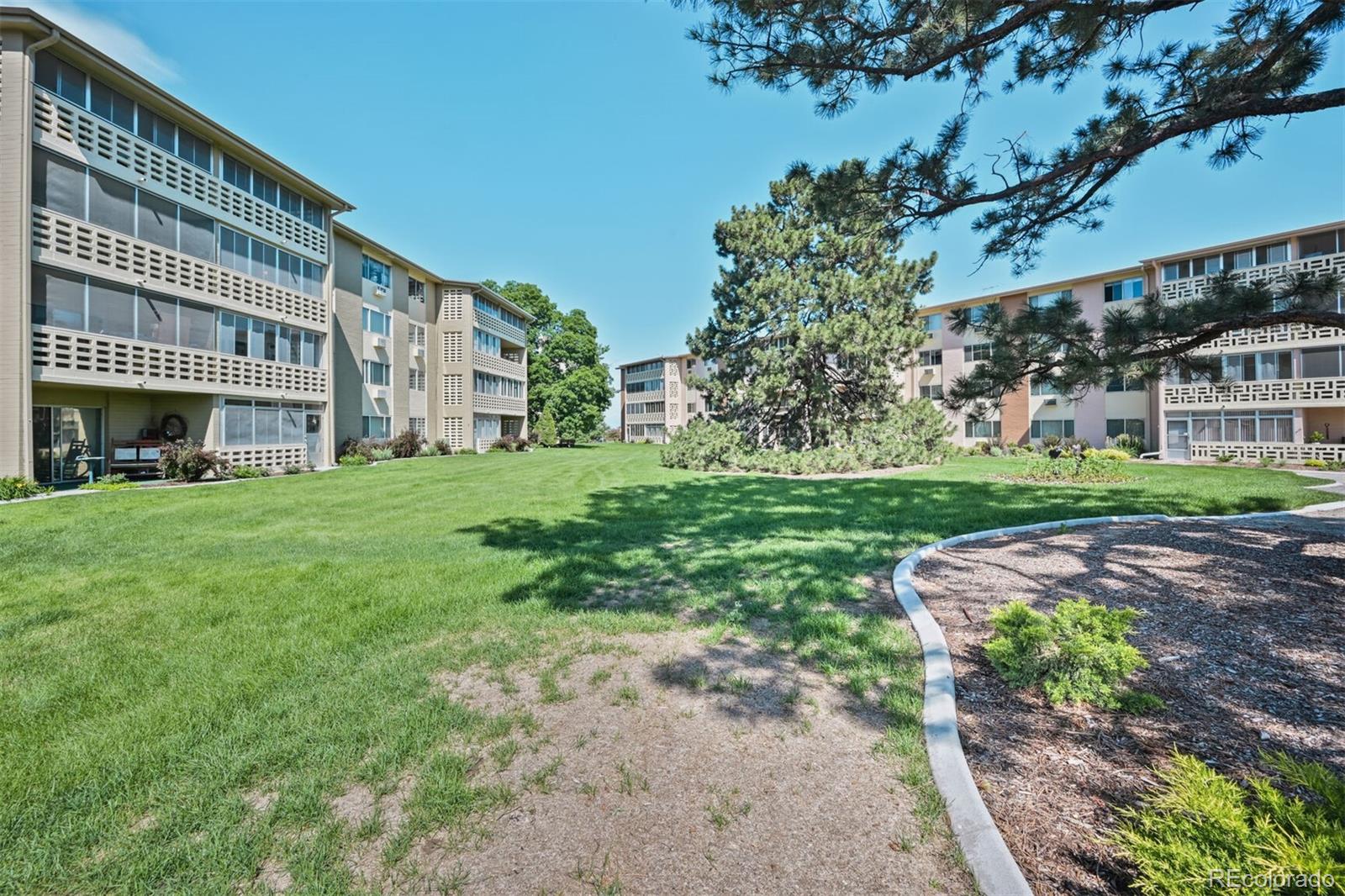 MLS Image #17 for 350 s clinton street,denver, Colorado