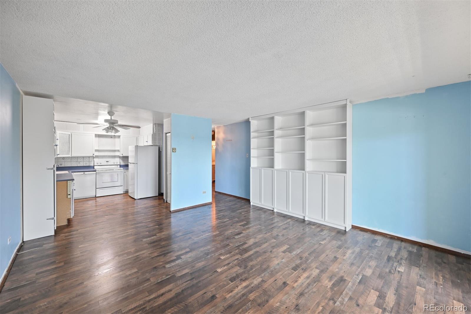 MLS Image #7 for 350 s clinton street,denver, Colorado