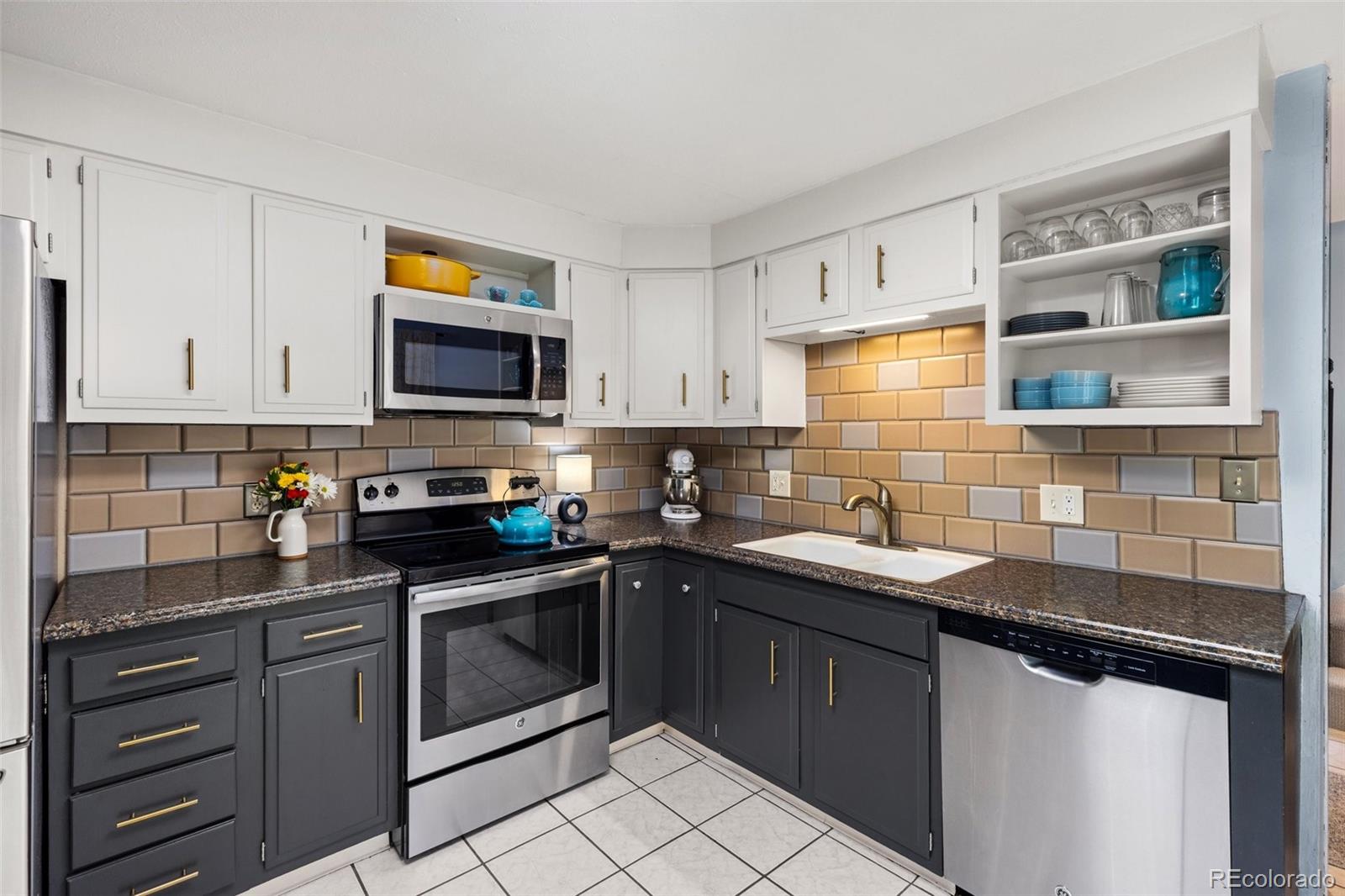 MLS Image #12 for 32  powder horn place,longmont, Colorado