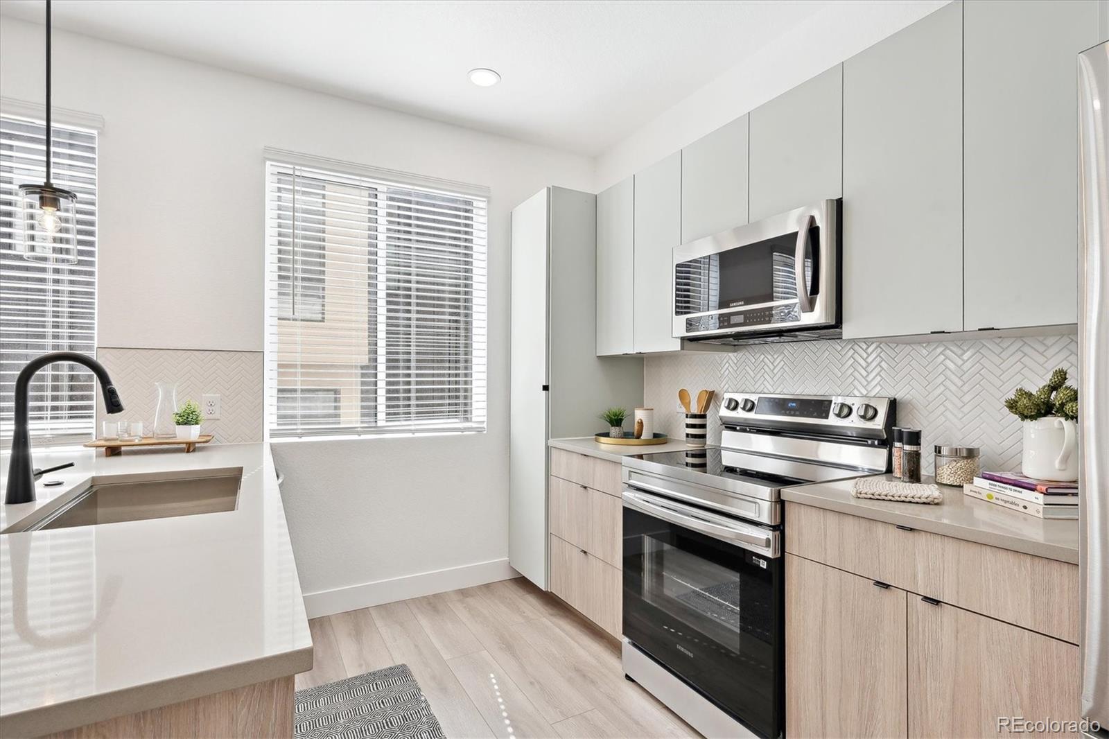 MLS Image #15 for 5128 w 26th avenue,denver, Colorado