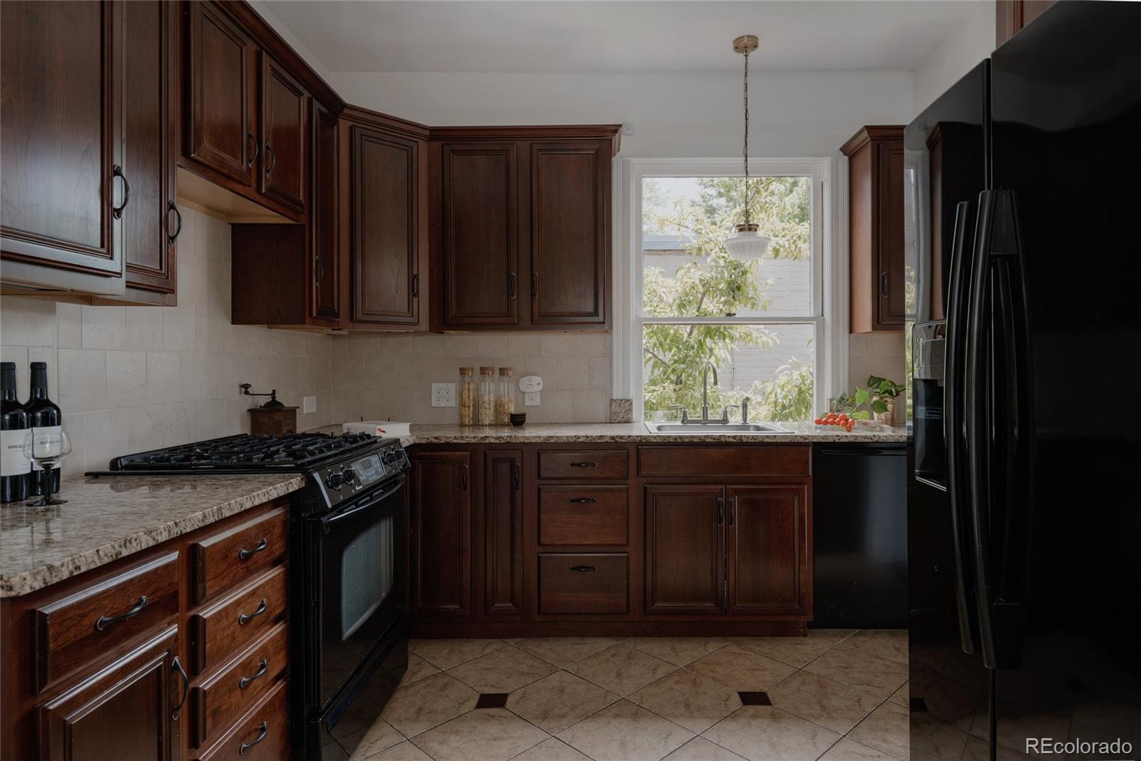 MLS Image #16 for 461 s sherman street,denver, Colorado