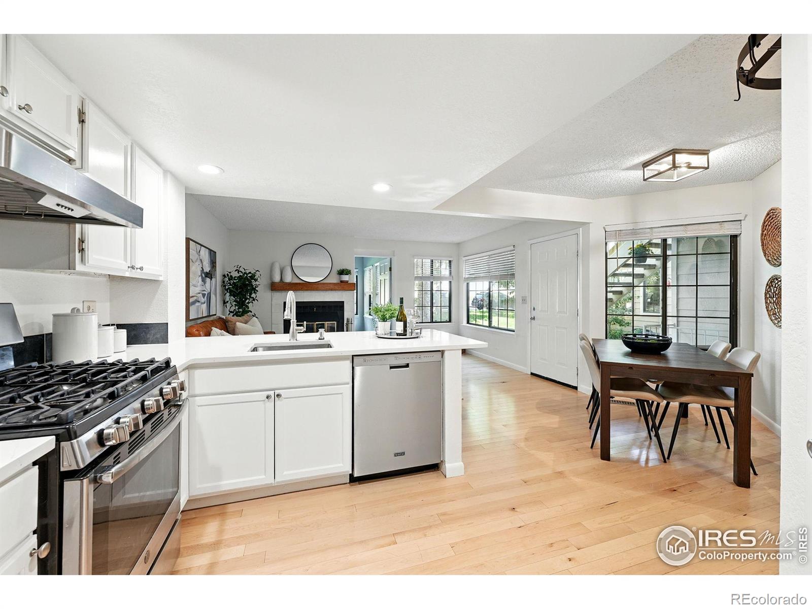 MLS Image #11 for 5920  gunbarrel avenue,boulder, Colorado