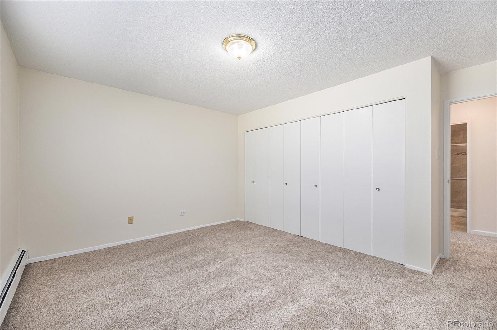 MLS Image #14 for 350 s clinton street,denver, Colorado