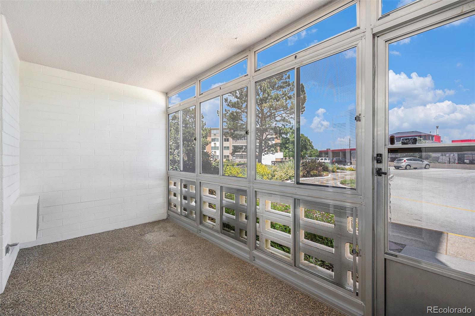 MLS Image #18 for 350 s clinton street,denver, Colorado