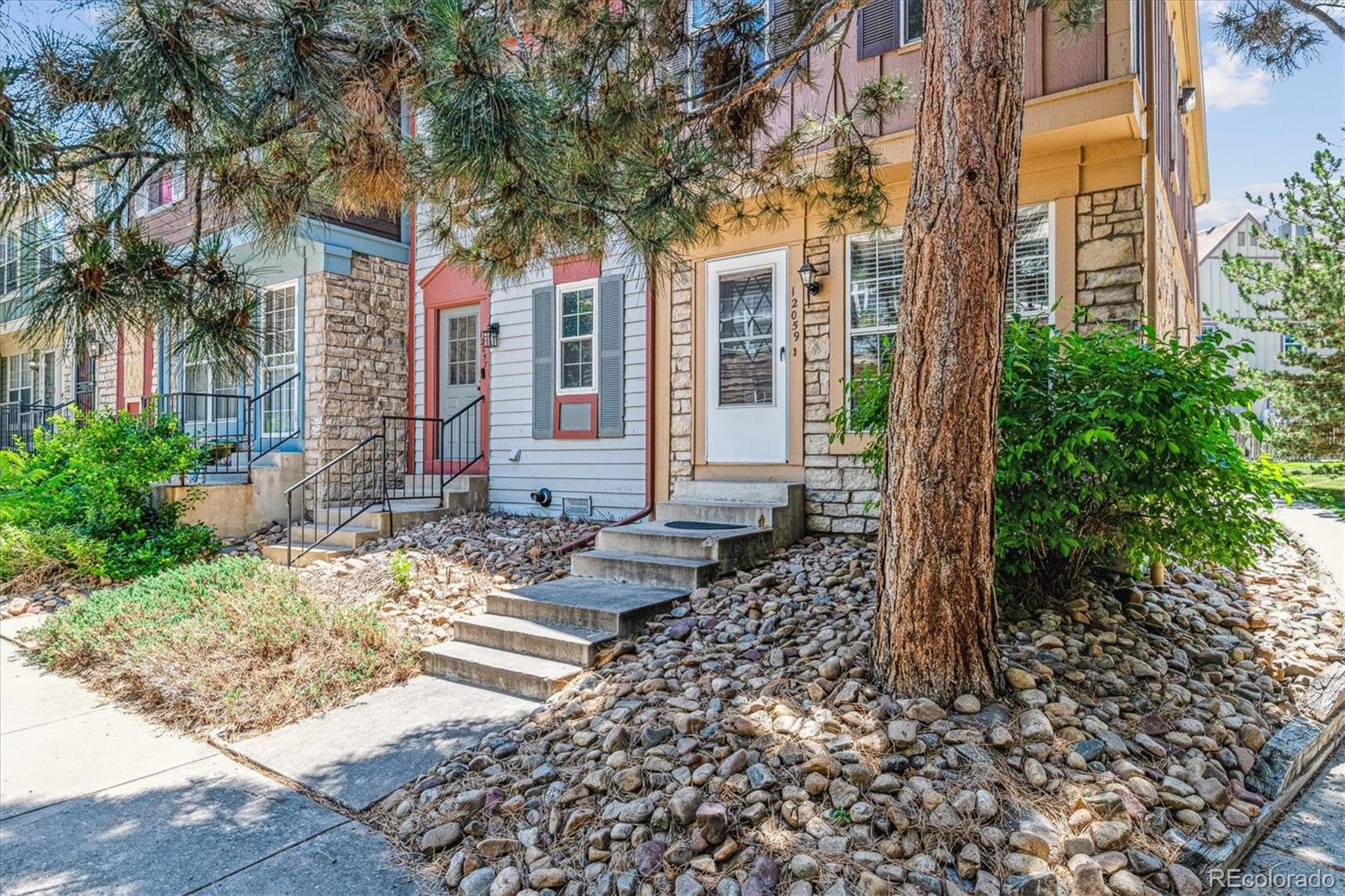 MLS Image #1 for 12059 e hoye drive,aurora, Colorado