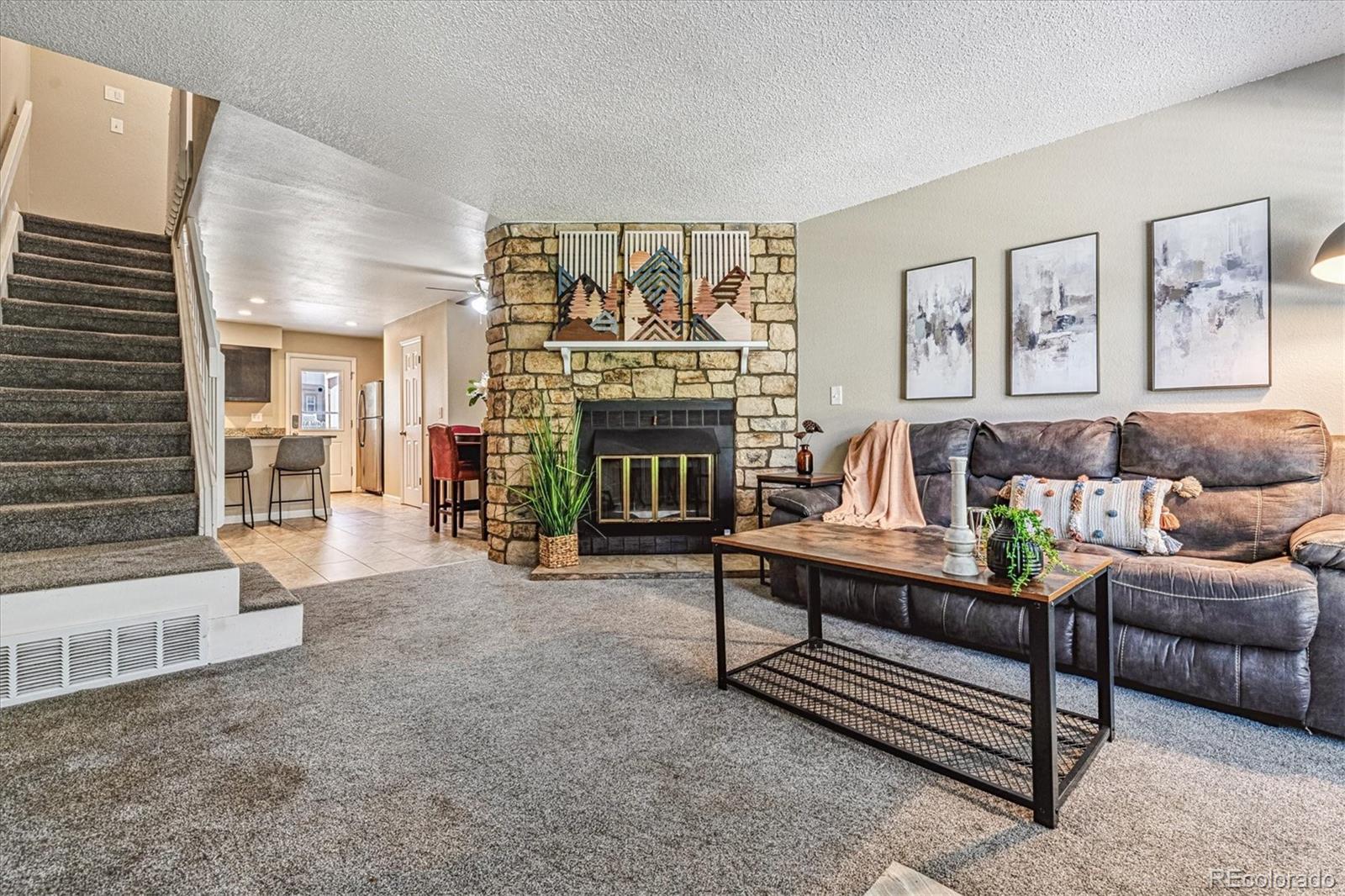 MLS Image #2 for 12059 e hoye drive,aurora, Colorado