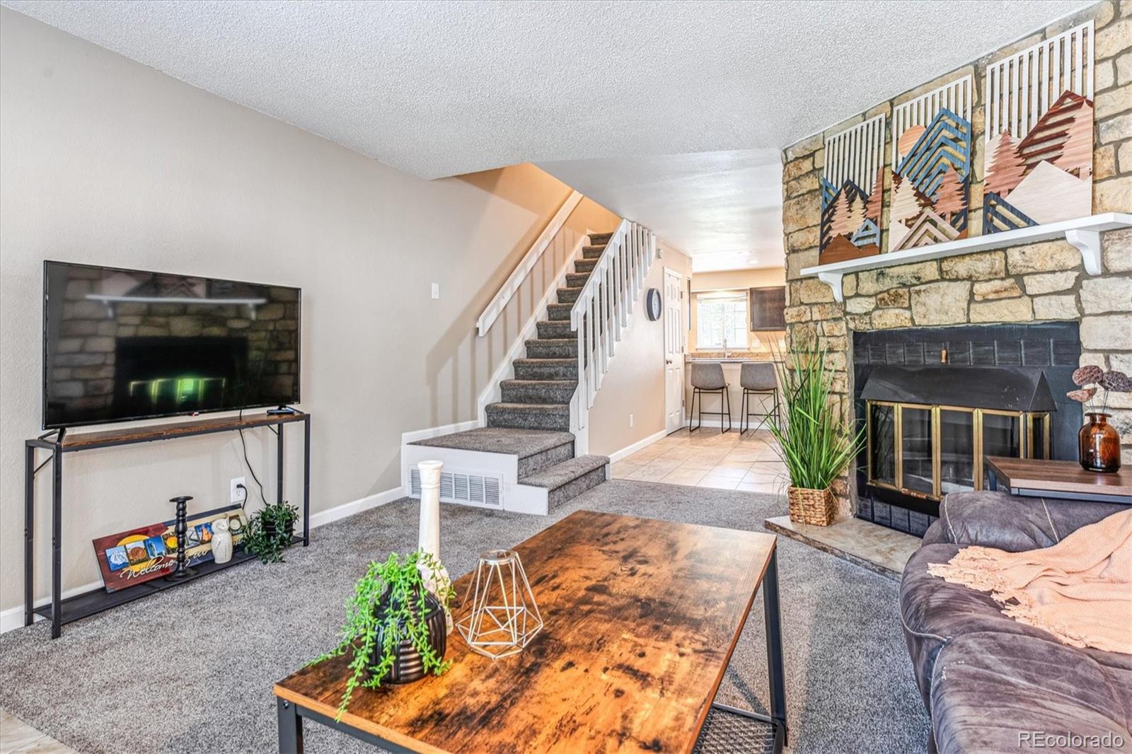 MLS Image #4 for 12059 e hoye drive,aurora, Colorado