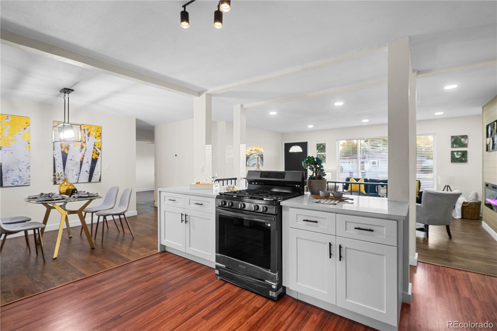 MLS Image #10 for 2996 s sheridan boulevard,denver, Colorado