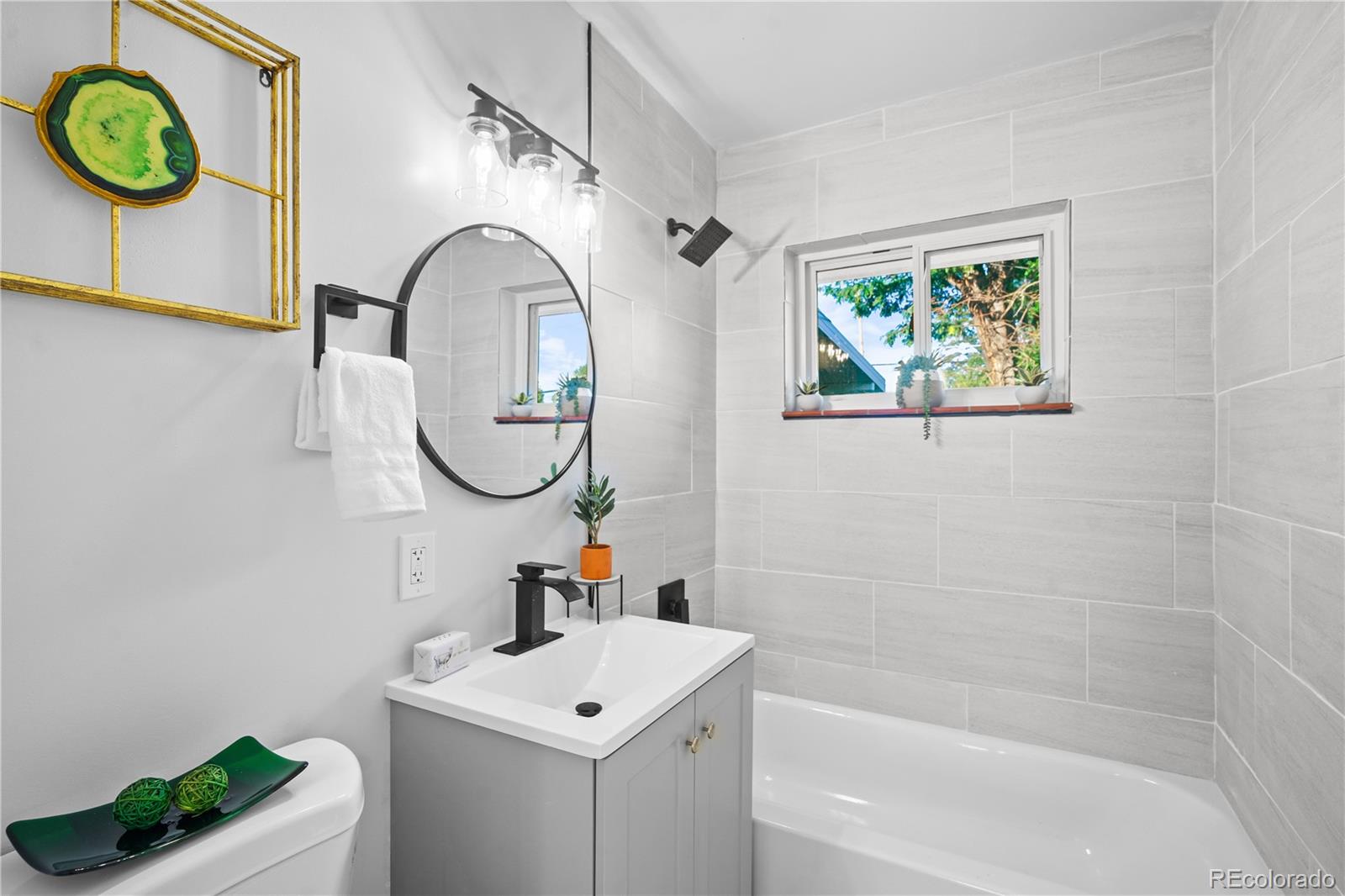 MLS Image #15 for 2996 s sheridan boulevard,denver, Colorado