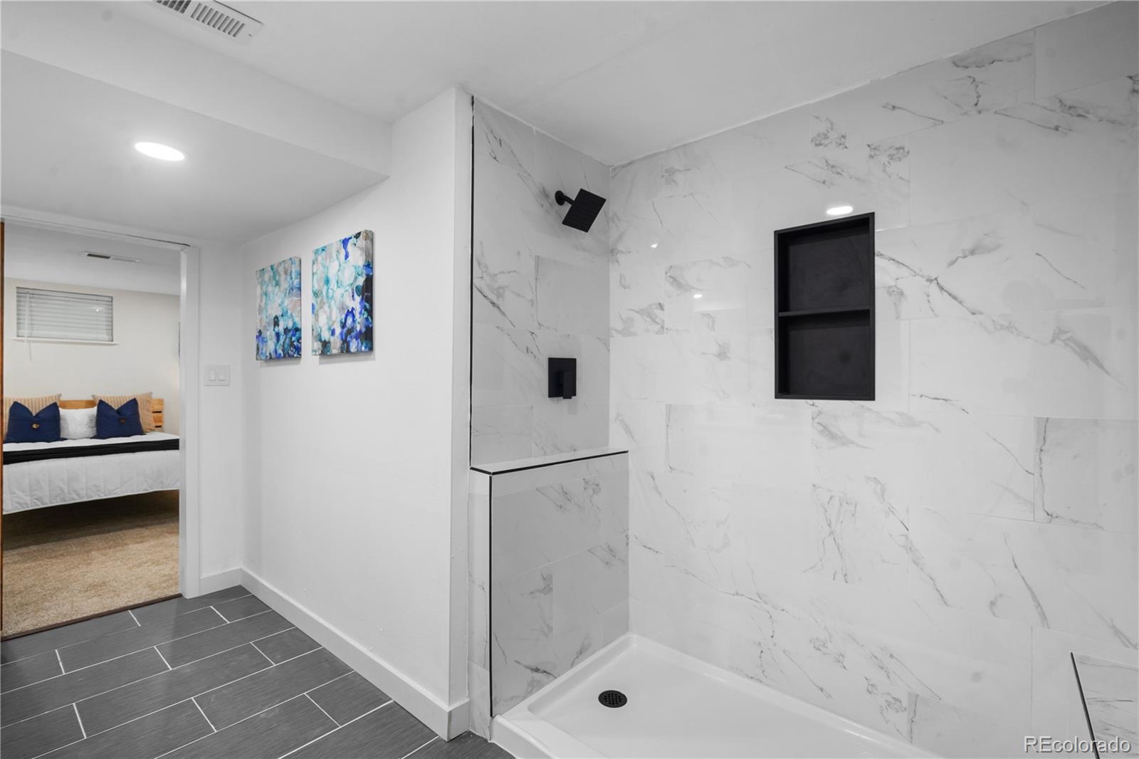 MLS Image #21 for 2996 s sheridan boulevard,denver, Colorado