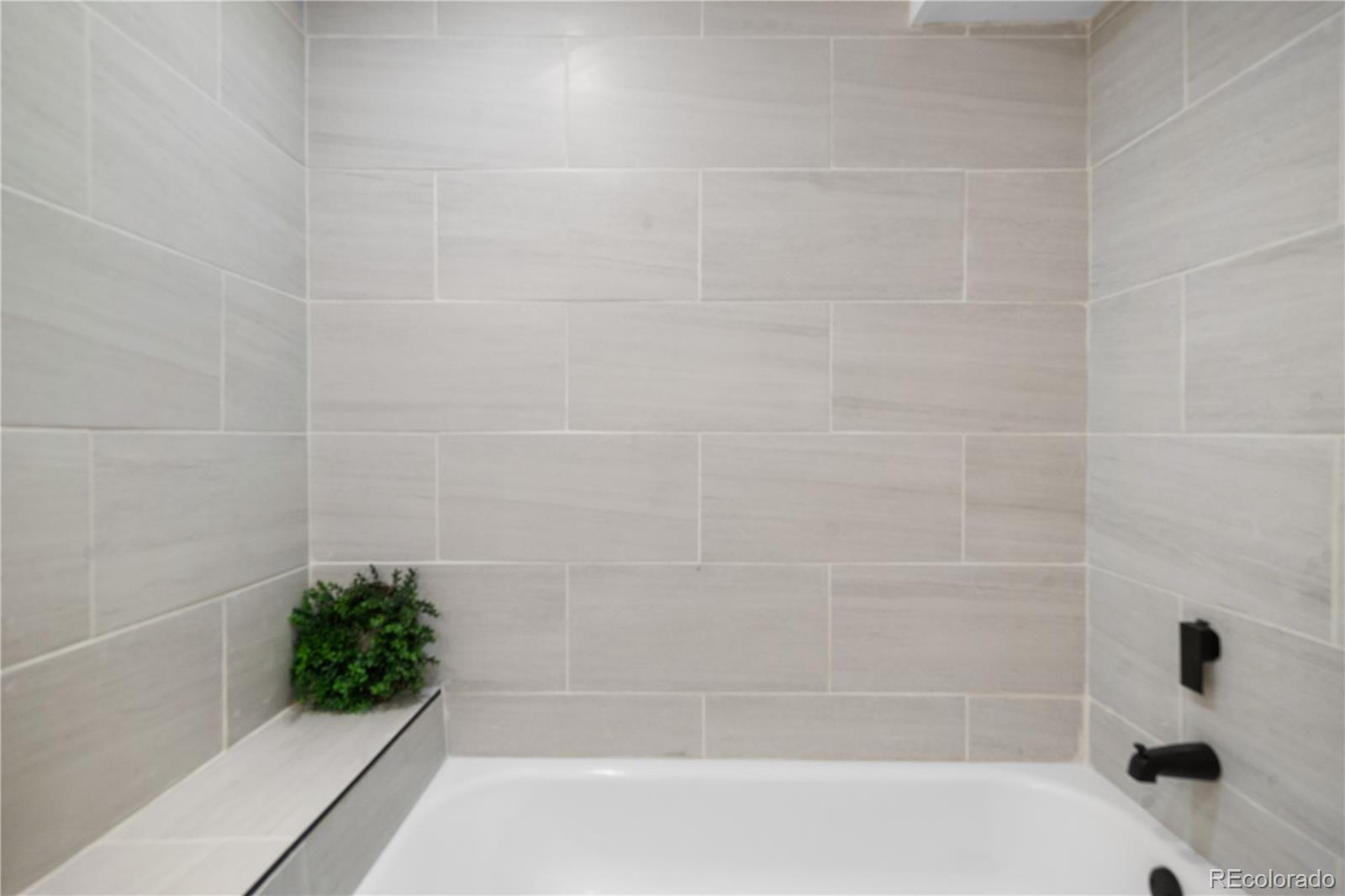 MLS Image #22 for 2996 s sheridan boulevard,denver, Colorado