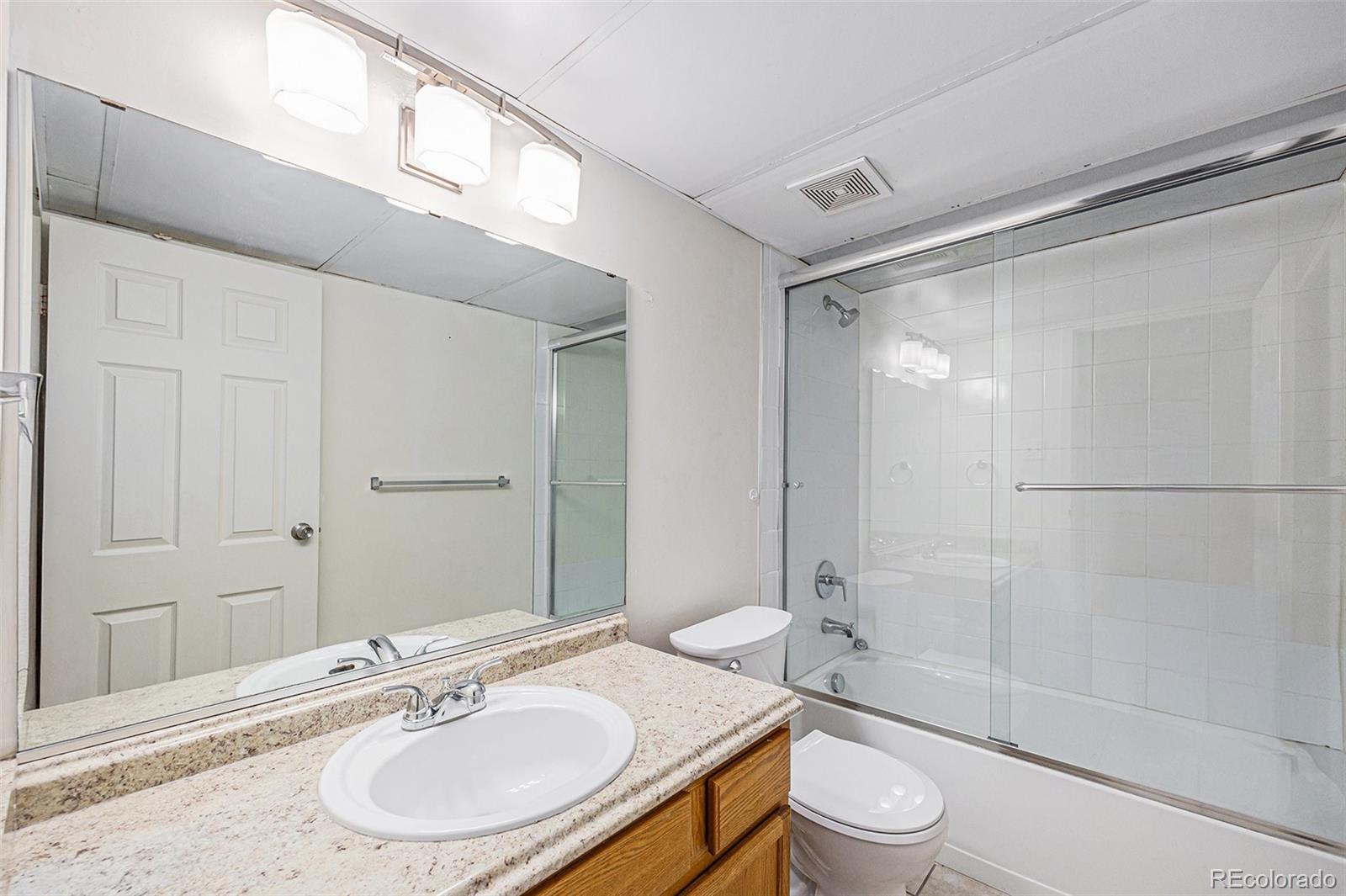 MLS Image #19 for 2225  buchtel boulevard 208,denver, Colorado