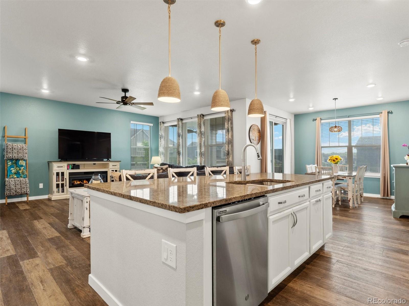 MLS Image #2 for 965  peach leaf lane,elizabeth, Colorado