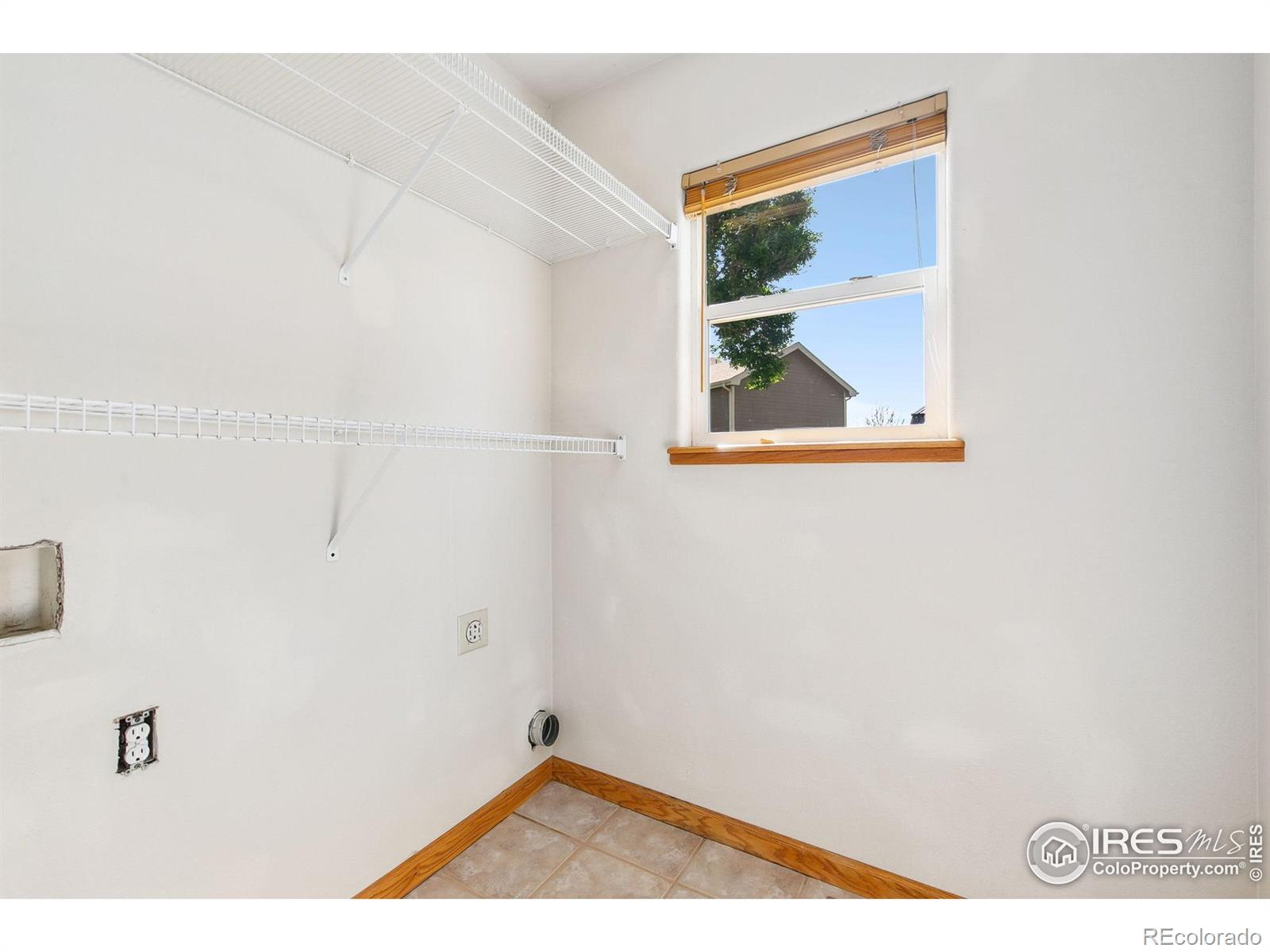 MLS Image #13 for 1204  boulder court,windsor, Colorado