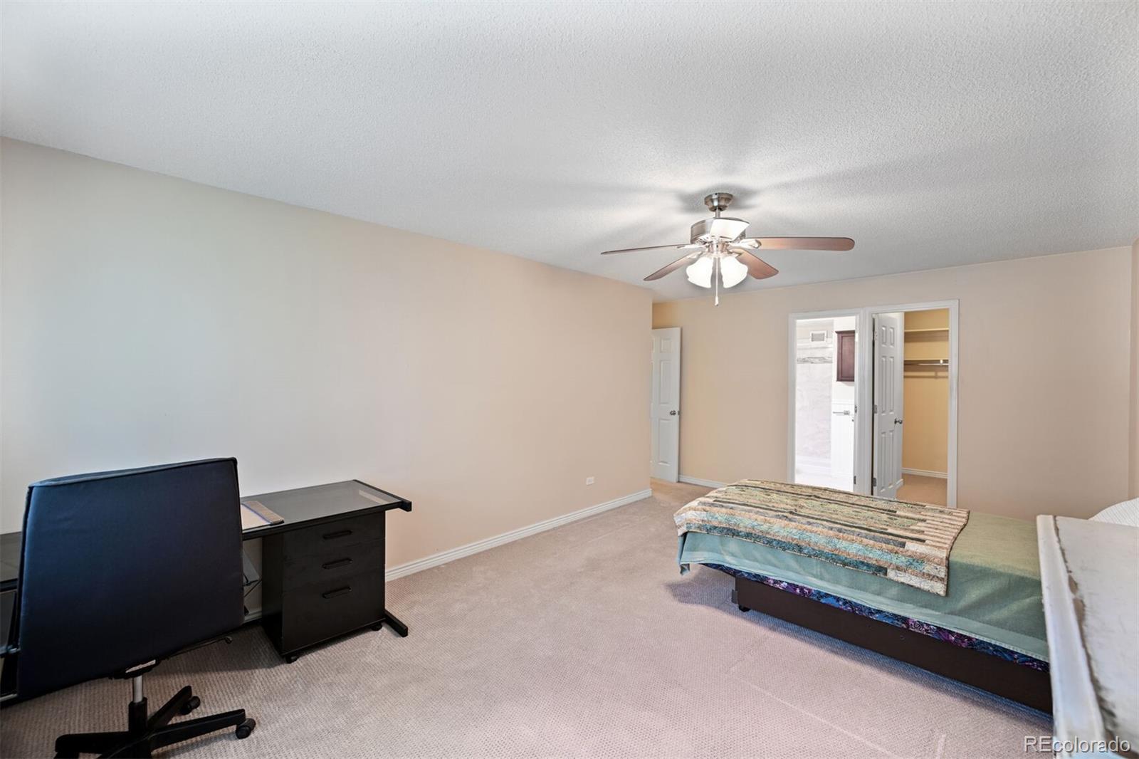 MLS Image #14 for 710 s clinton street,denver, Colorado