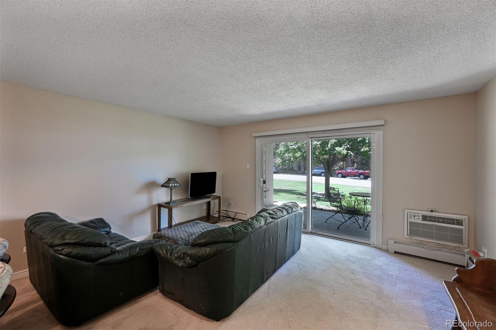 MLS Image #7 for 710 s clinton street,denver, Colorado
