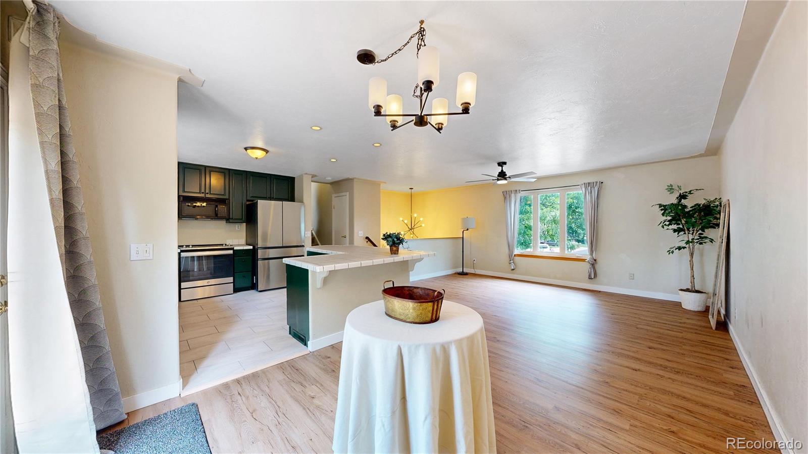 MLS Image #5 for 10718  ash court,thornton, Colorado