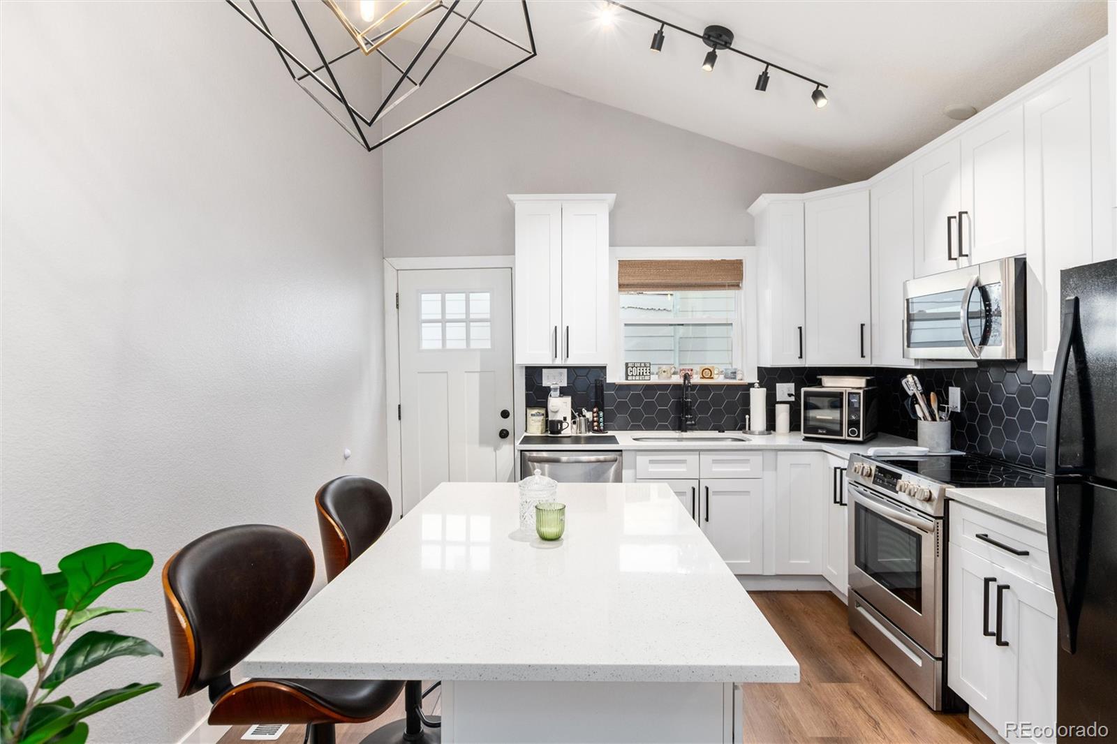 MLS Image #10 for 4800 s tabor street,morrison, Colorado