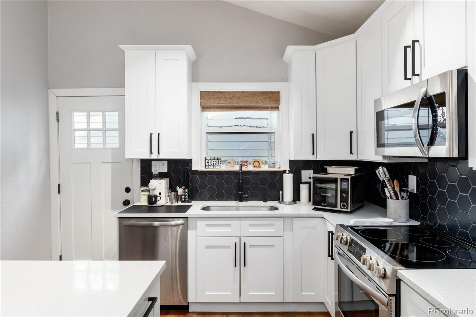 MLS Image #8 for 4800 s tabor street,morrison, Colorado