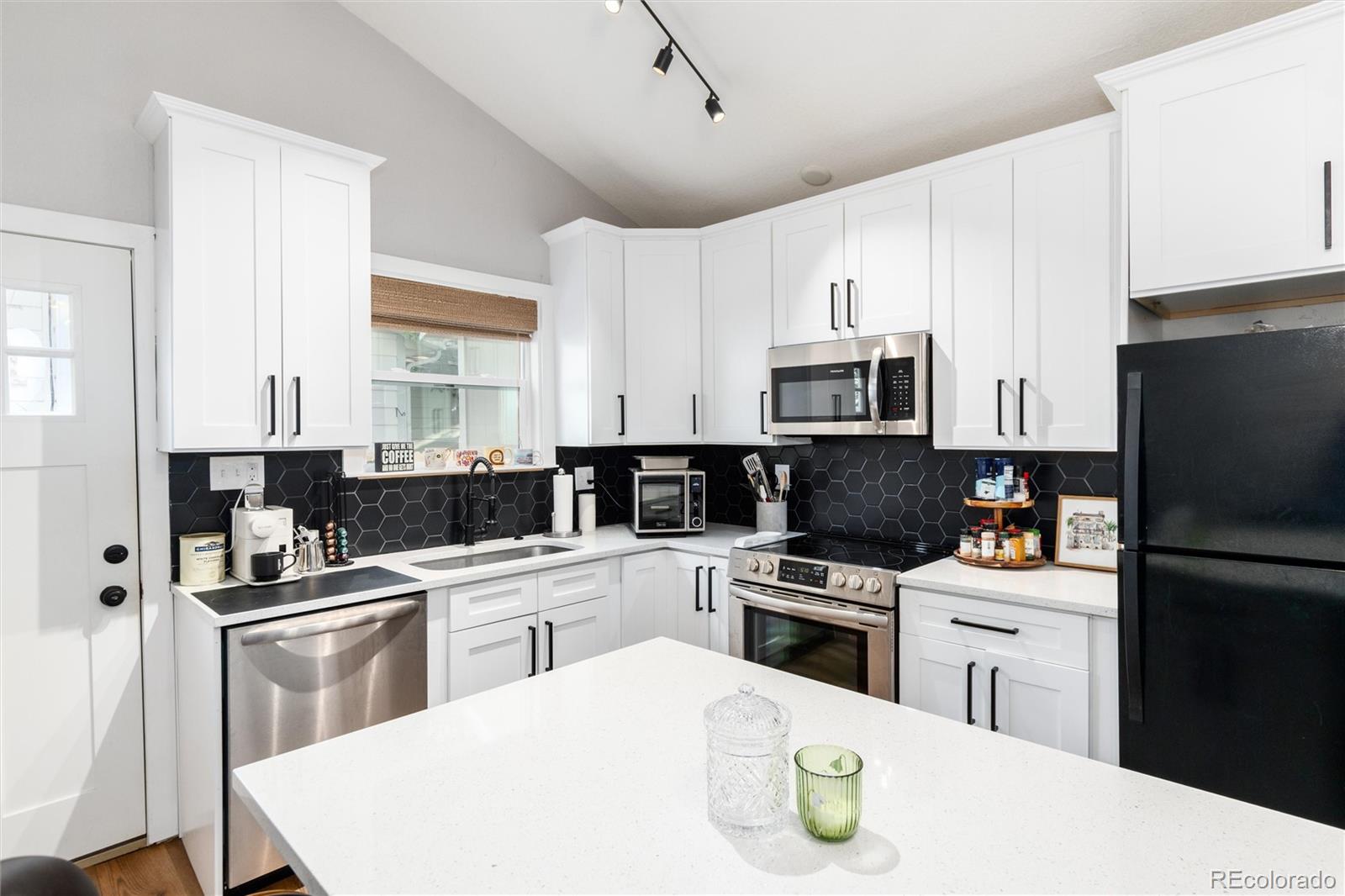 MLS Image #9 for 4800 s tabor street,morrison, Colorado