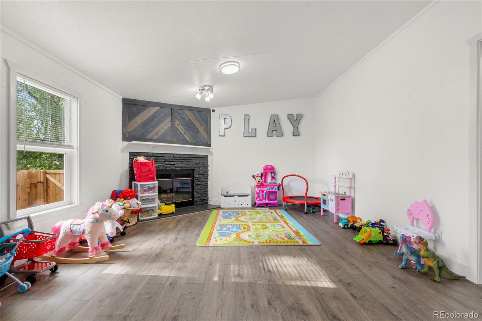 MLS Image #8 for 811  plum avenue,lochbuie, Colorado